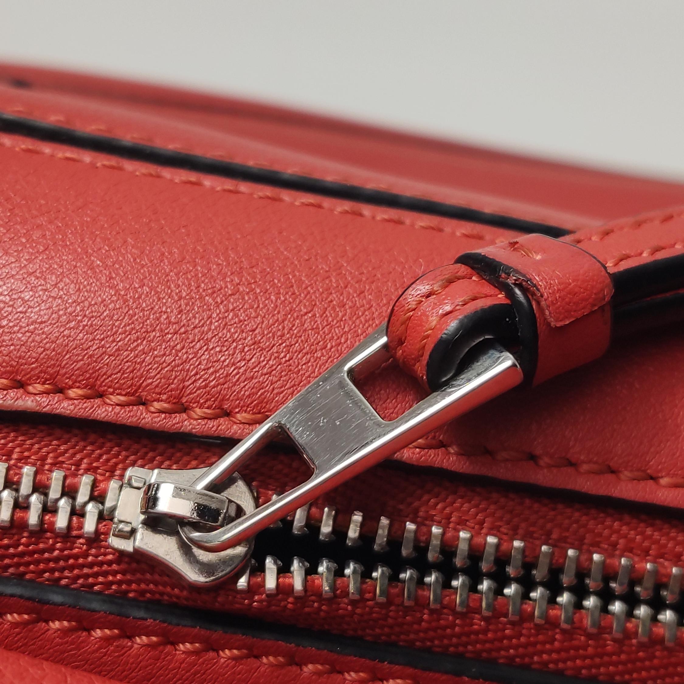 Loewe Puzzle Bag Leather Mini — photo 13 of 17