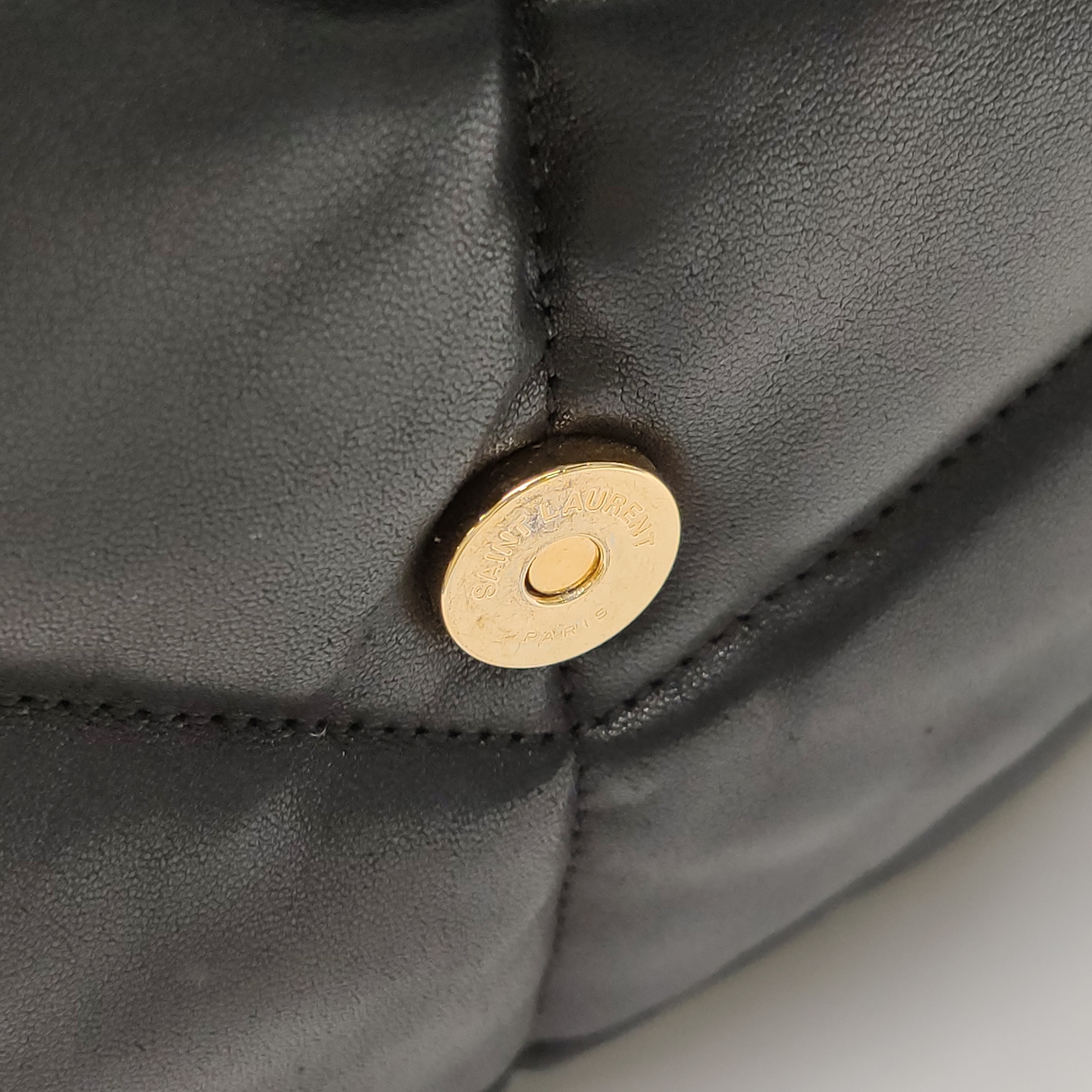 Saint Laurent(YSL) Loulou Puffer Shoulder Bag Quilted Leather Medium — photo 13 of 18