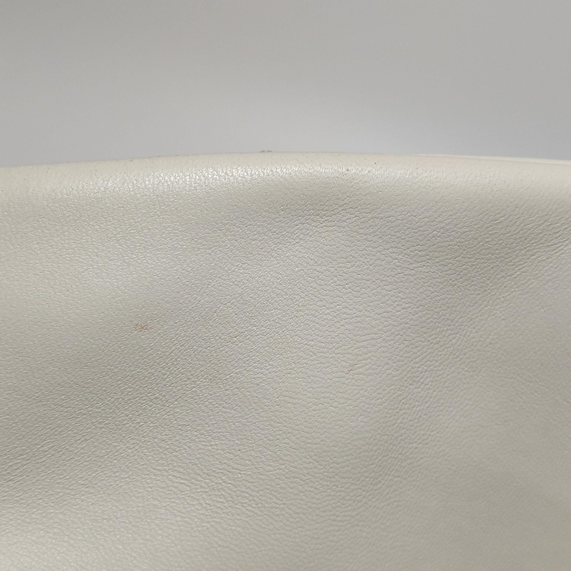 Saint Laurent(YSL) Loulou Puffer Shoulder Bag Quilted Leather Small — photo 10 of 16
