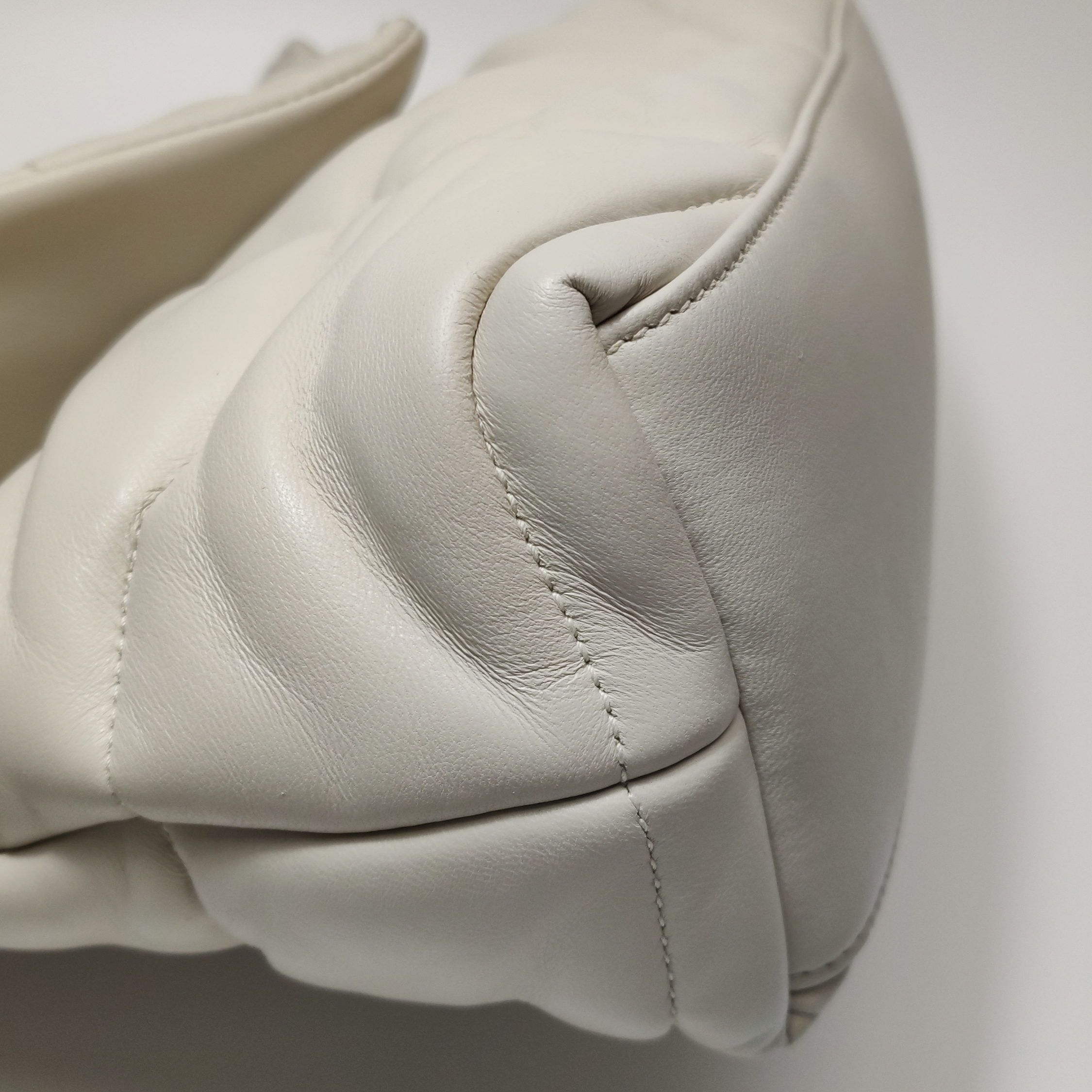 Saint Laurent(YSL) Loulou Puffer Shoulder Bag Quilted Leather Small — photo 13 of 16