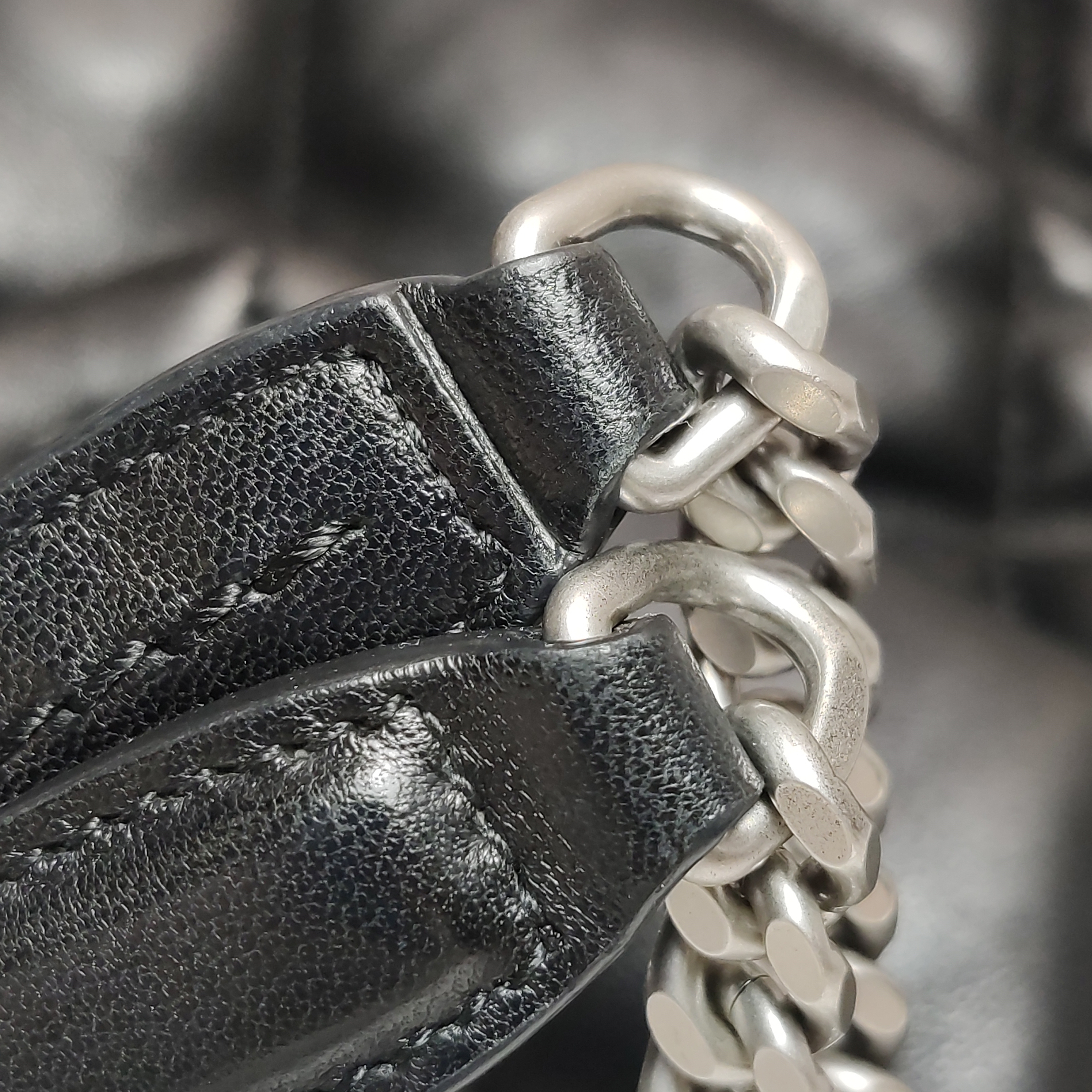 Saint Laurent(YSL) Loulou Puffer Shoulder Bag Quilted Leather Small — photo 8 of 14