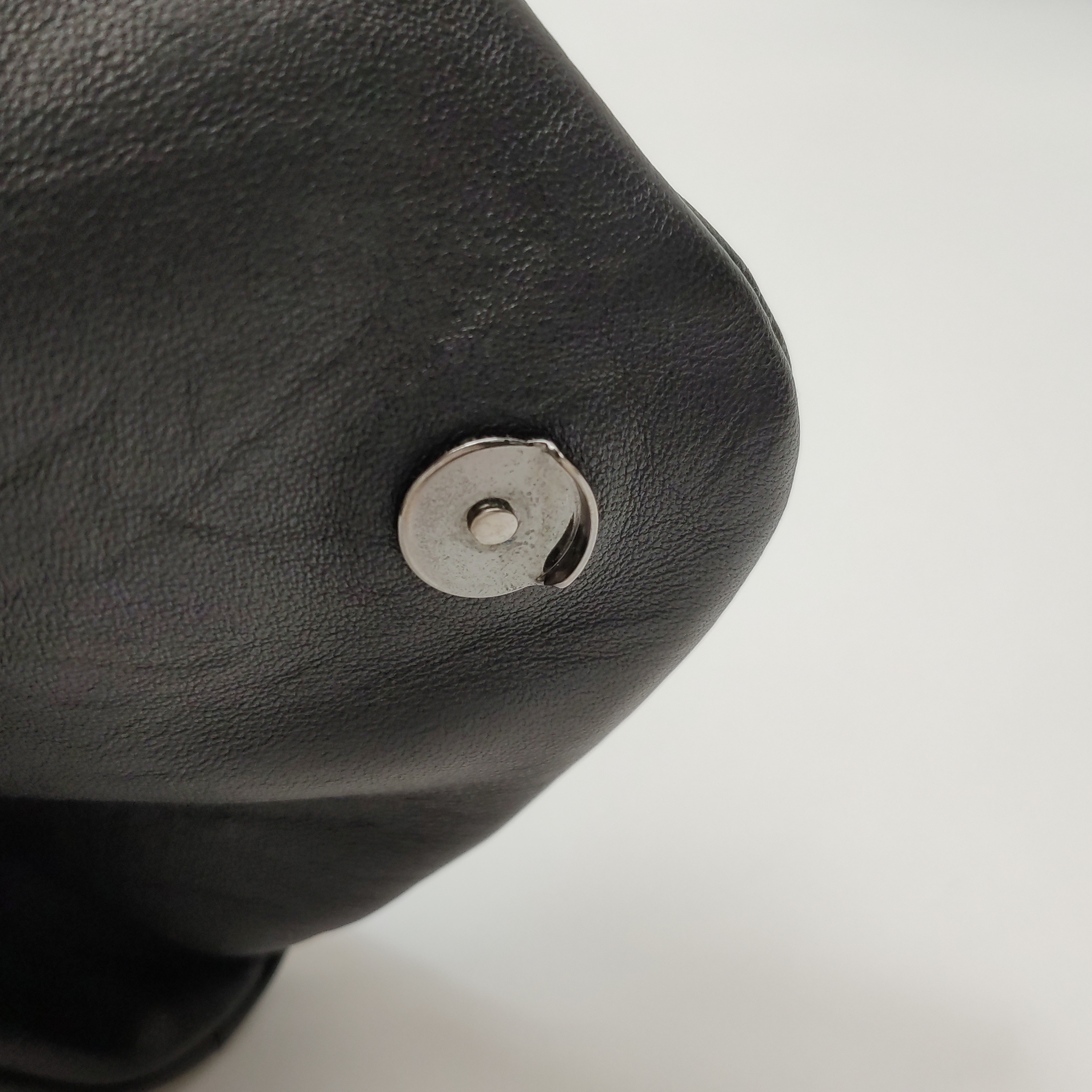Saint Laurent(YSL) Loulou Puffer Shoulder Bag Quilted Leather Mini — photo 10 of 16