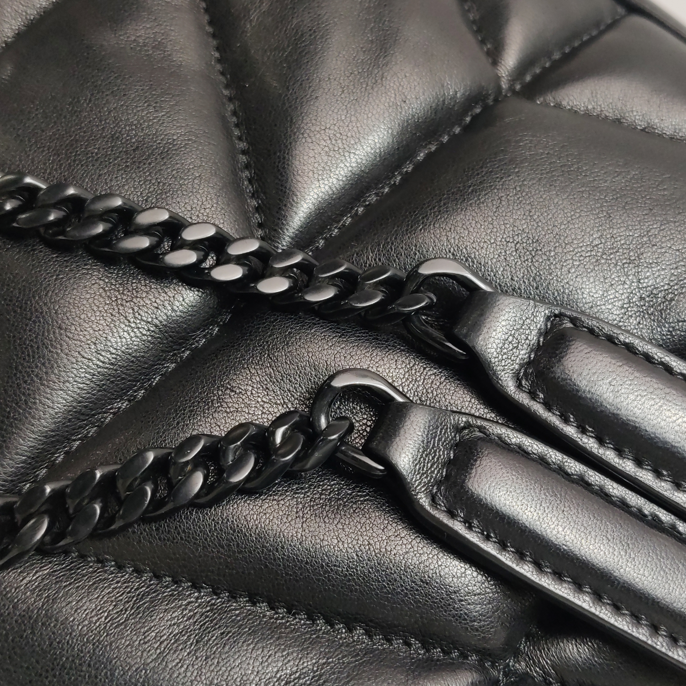 Saint Laurent(YSL) Loulou Puffer Shoulder Bag Quilted Leather Small — photo 19 of 19