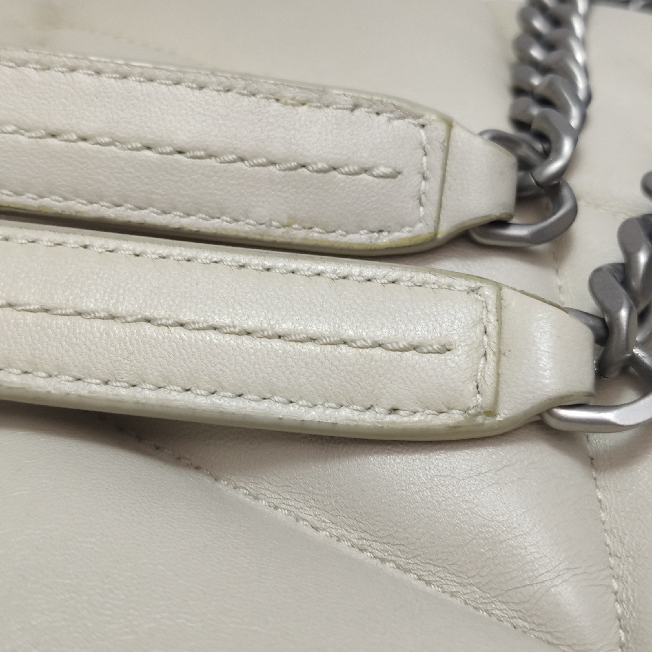 Saint Laurent(YSL) Loulou Puffer Shoulder Bag Quilted Leather Medium — photo 8 of 15