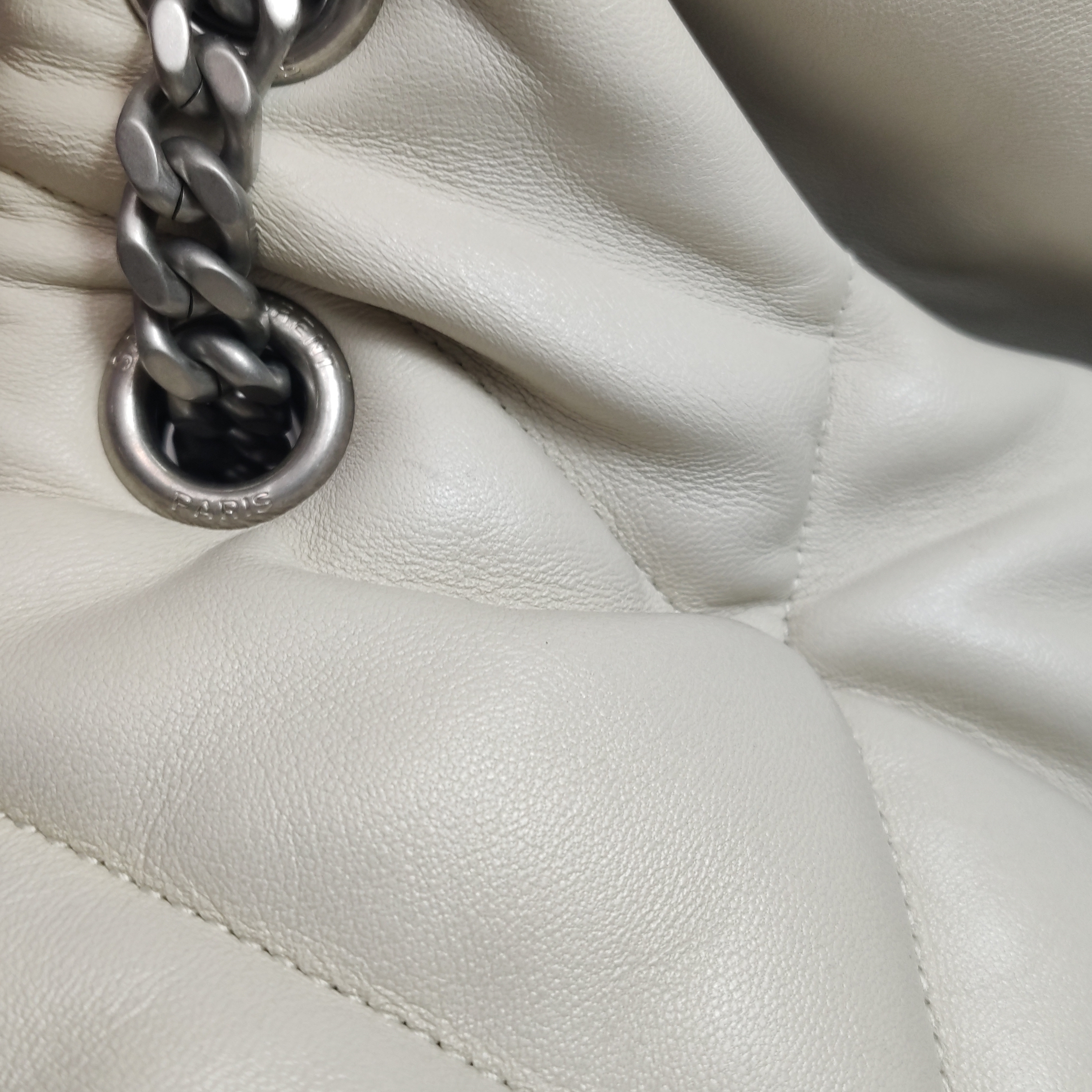 Saint Laurent(YSL) Loulou Puffer Shoulder Bag Quilted Leather Medium — photo 13 of 15