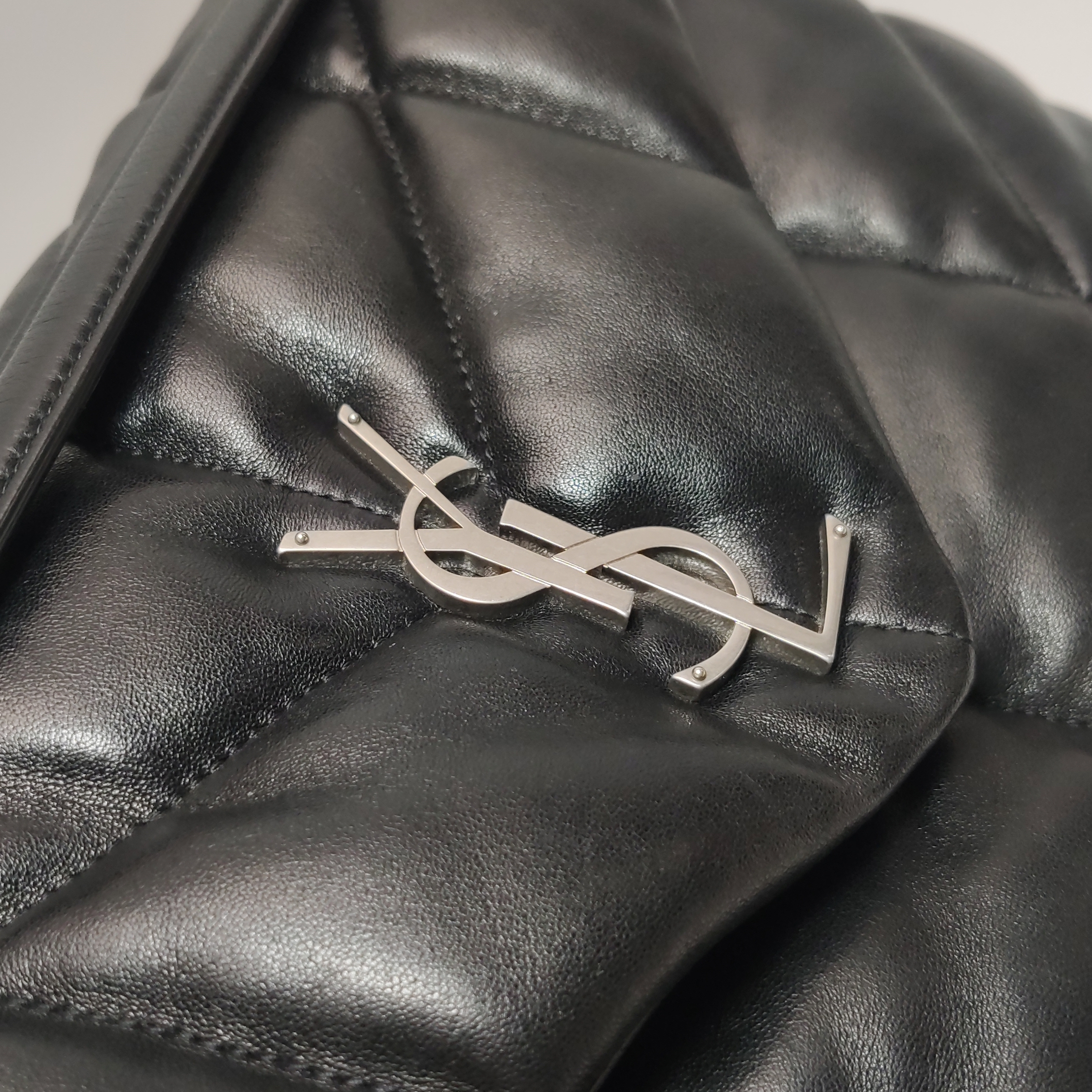 Saint Laurent(YSL) Loulou Puffer Shoulder Bag Quilted Leather Medium — photo 12 of 13