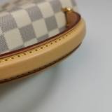 Louis Vuitton(LV) Croisette Handbag Damier — thumbnail 11