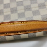 Louis Vuitton(LV) Croisette Handbag Damier — thumbnail 10