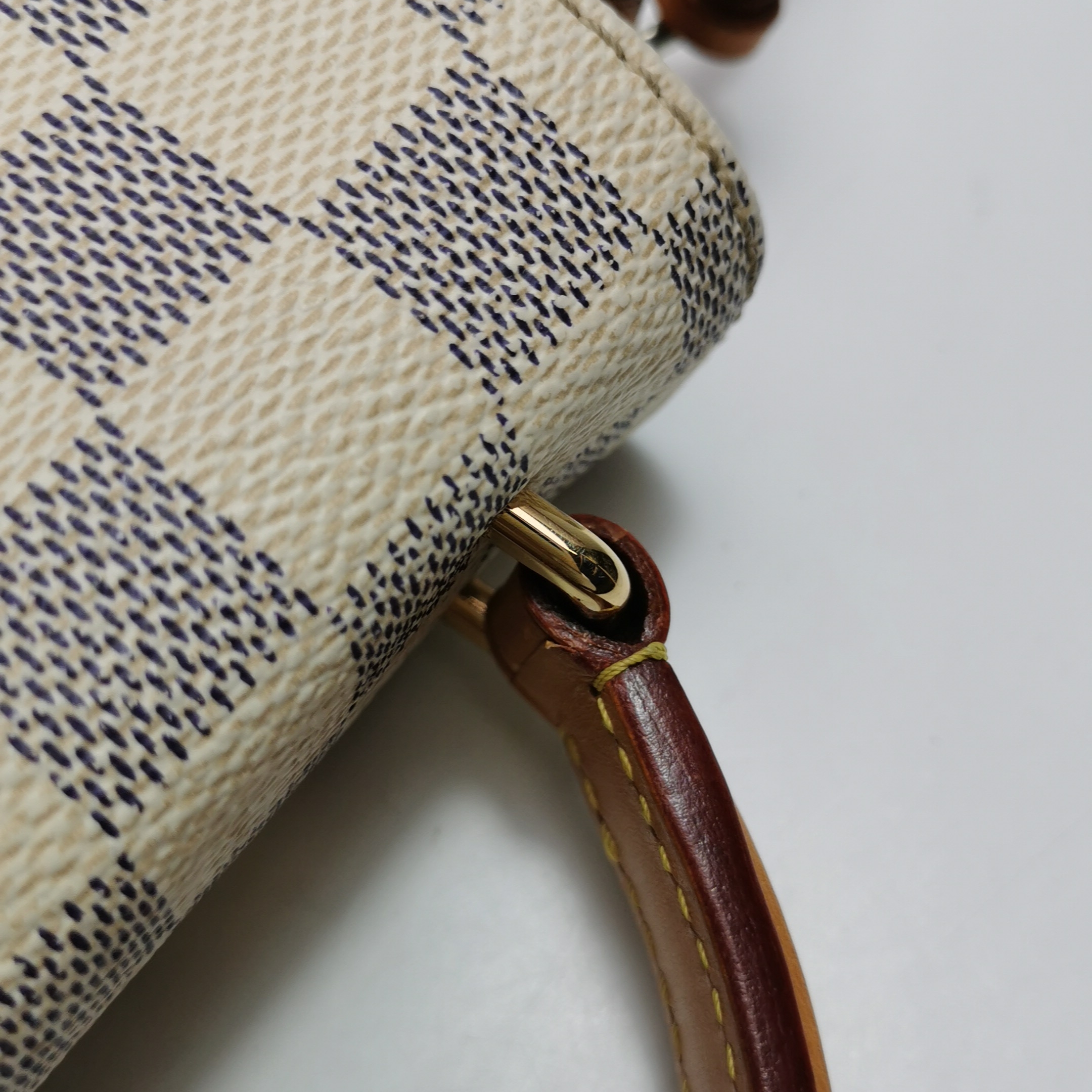 Louis Vuitton(LV) Croisette Handbag Damier — photo 11 of 21