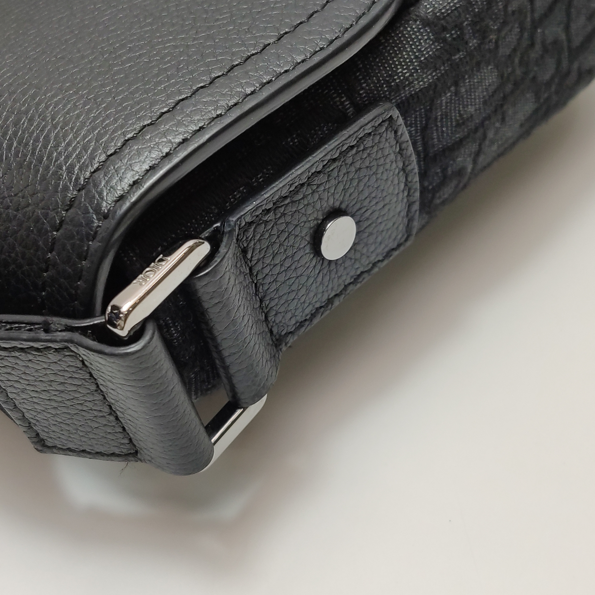 Christian Dior Saddle Buckle Flap Messenger Bag Oblique Canvas and Leather Small — photo 8 of 14