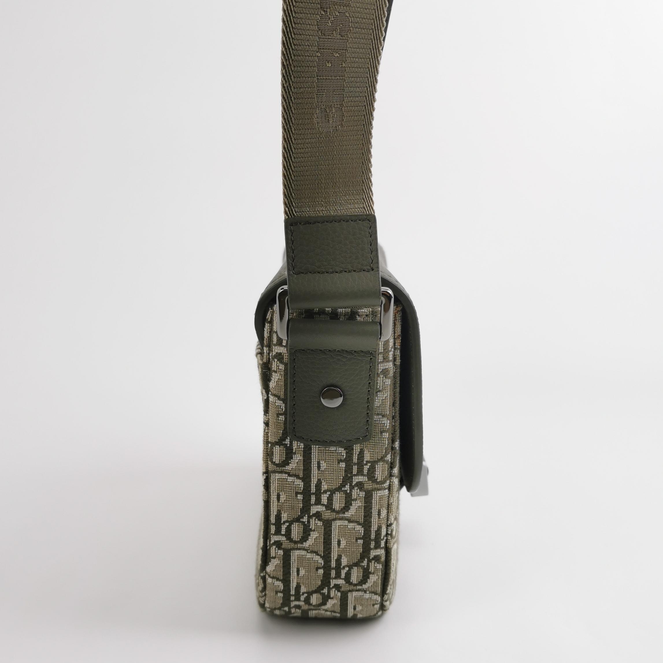 Christian Dior Saddle Buckle Flap Messenger Bag Oblique Canvas and Leather Small — photo 4 of 13