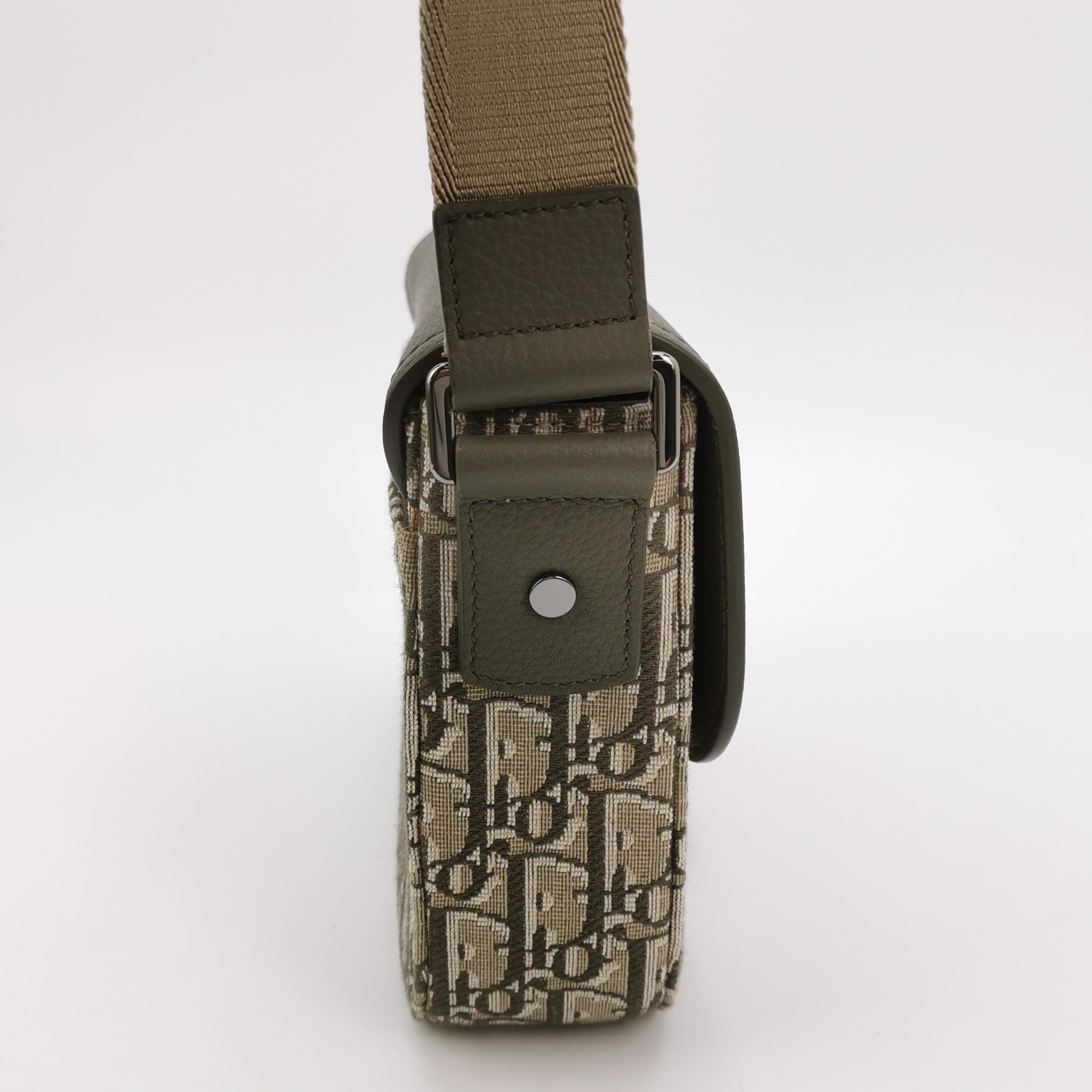 Christian Dior Saddle Buckle Flap Messenger Bag Oblique Canvas and Leather Small — photo 4 of 11