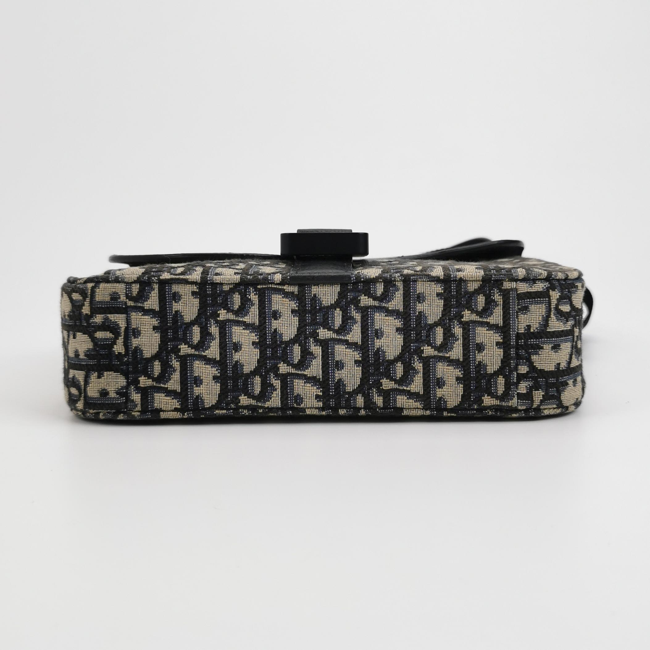 Christian Dior Saddle Buckle Flap Messenger Bag Oblique Canvas and Leather Small — photo 6 of 18