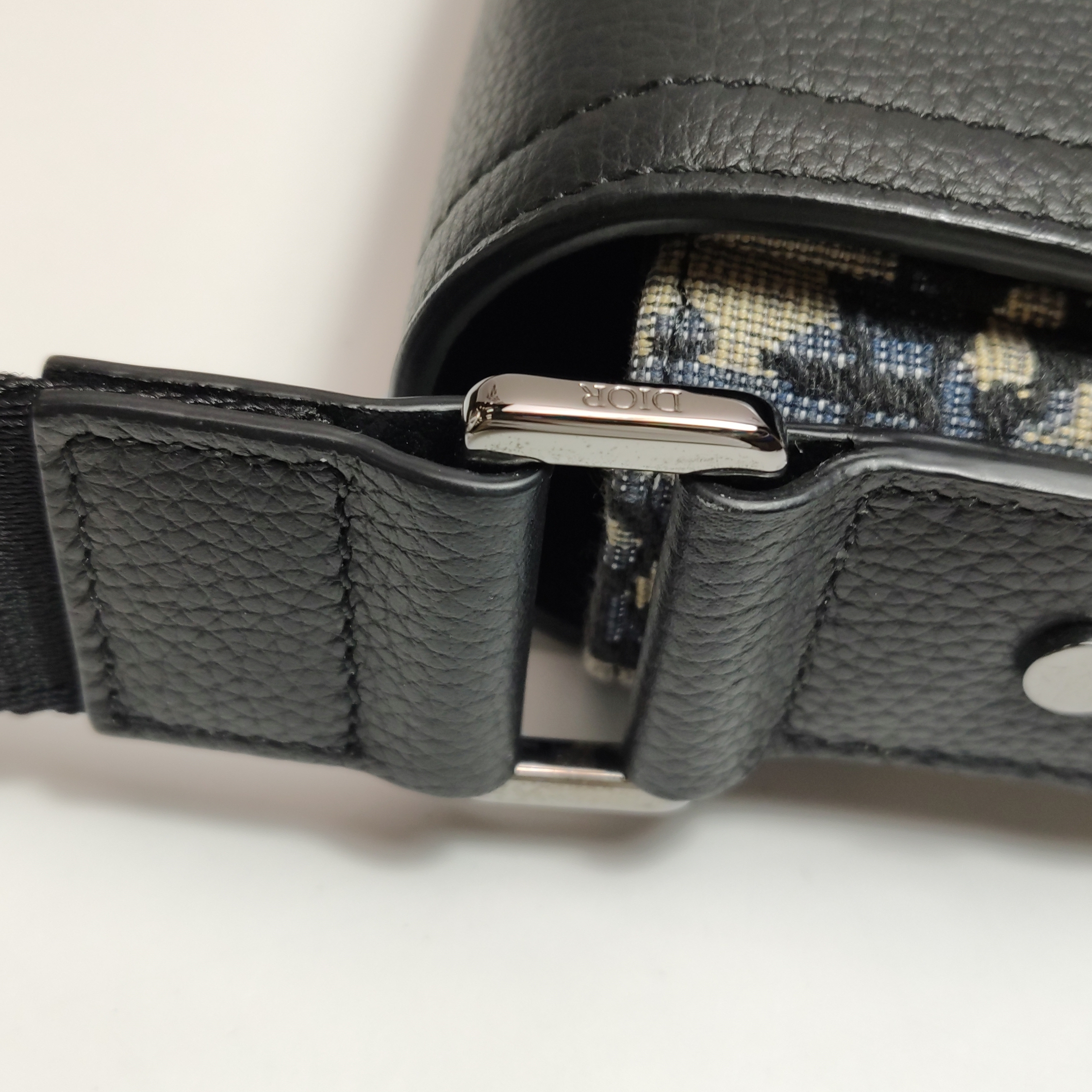 Christian Dior Saddle Buckle Flap Messenger Bag Oblique Canvas and Leather Small — photo 12 of 18