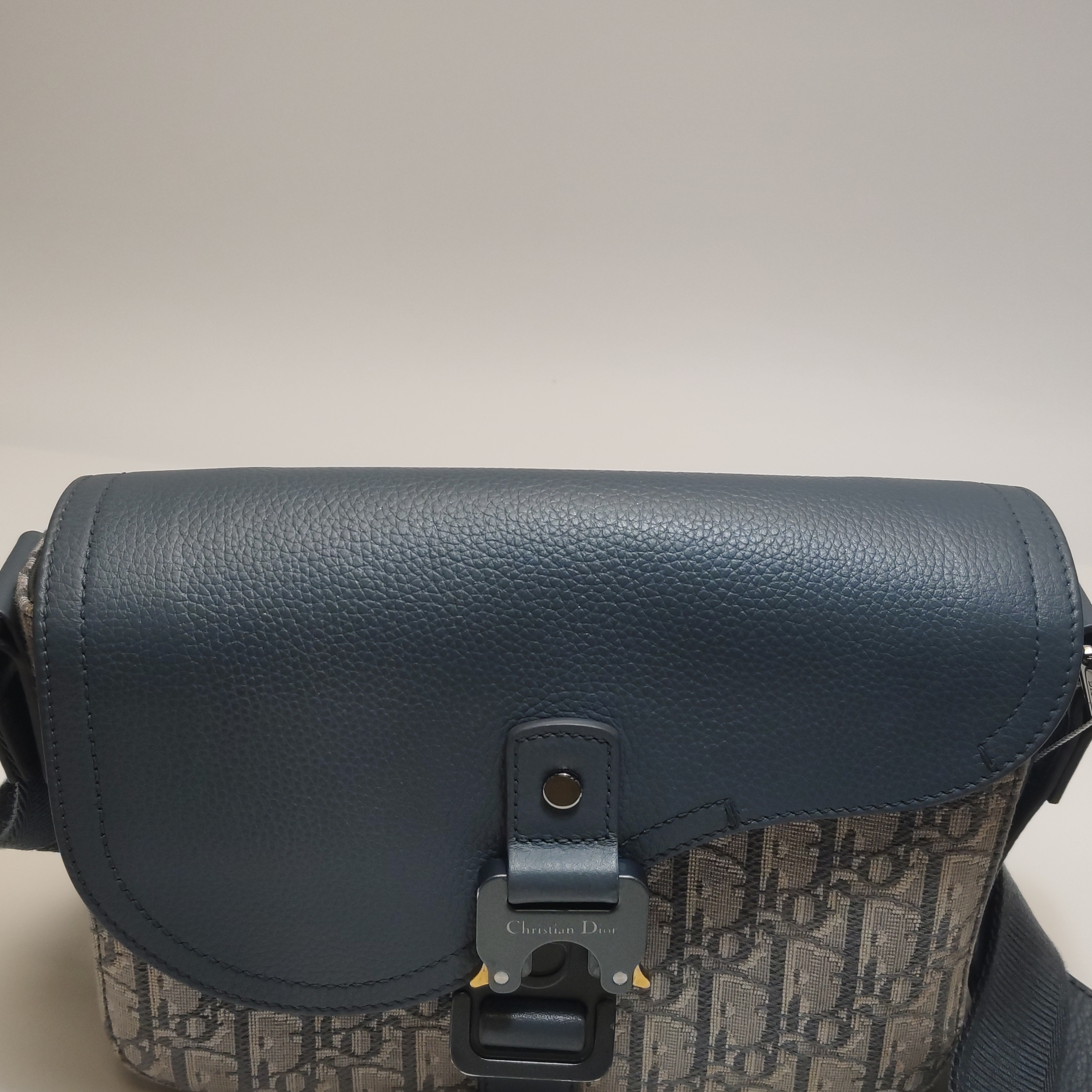 Christian Dior Saddle Buckle Flap Messenger Bag Oblique Canvas and Leather Small — photo 10 of 16