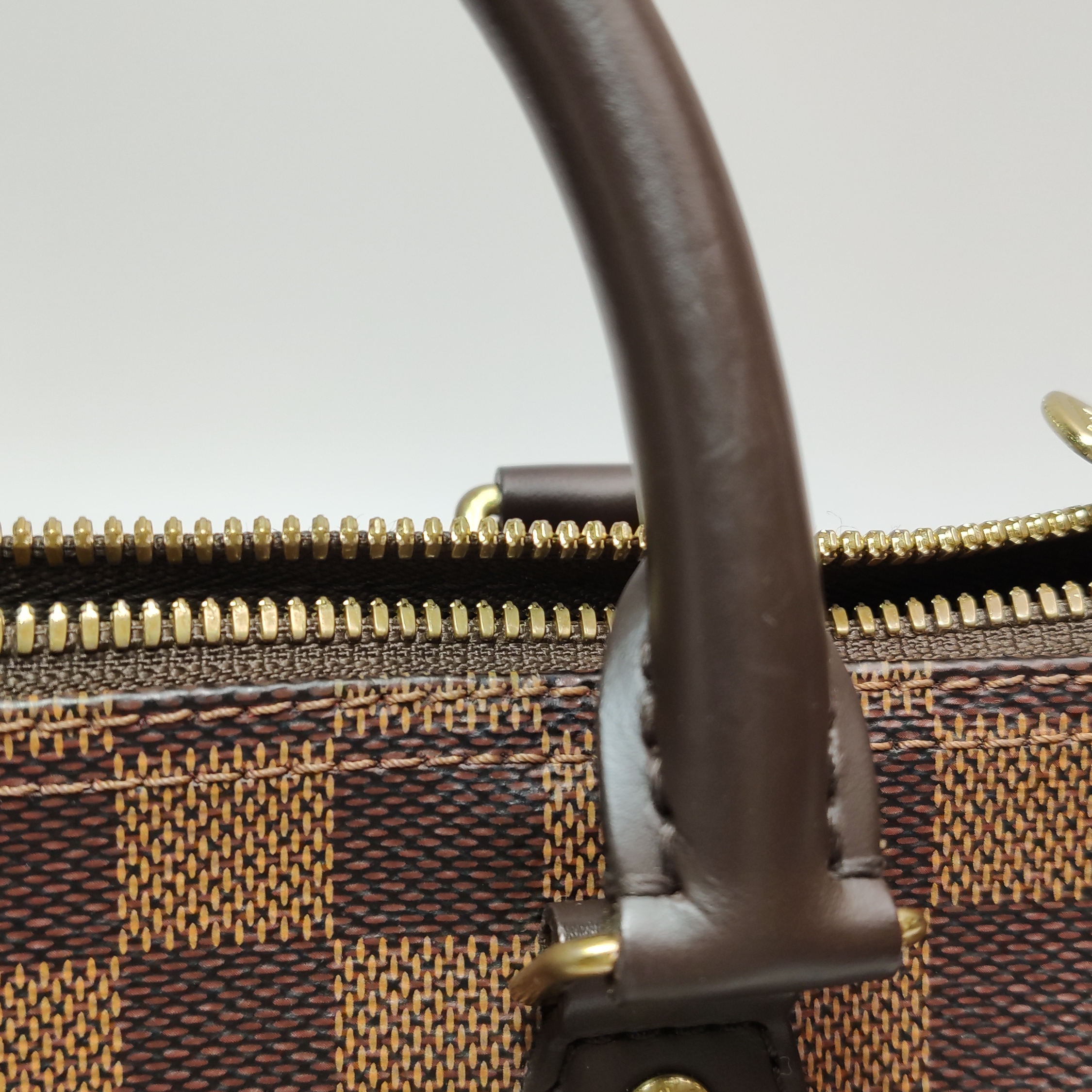 Louis Vuitton(LV) Speedy Bandouliere Bag Damier 25 — photo 11 of 17