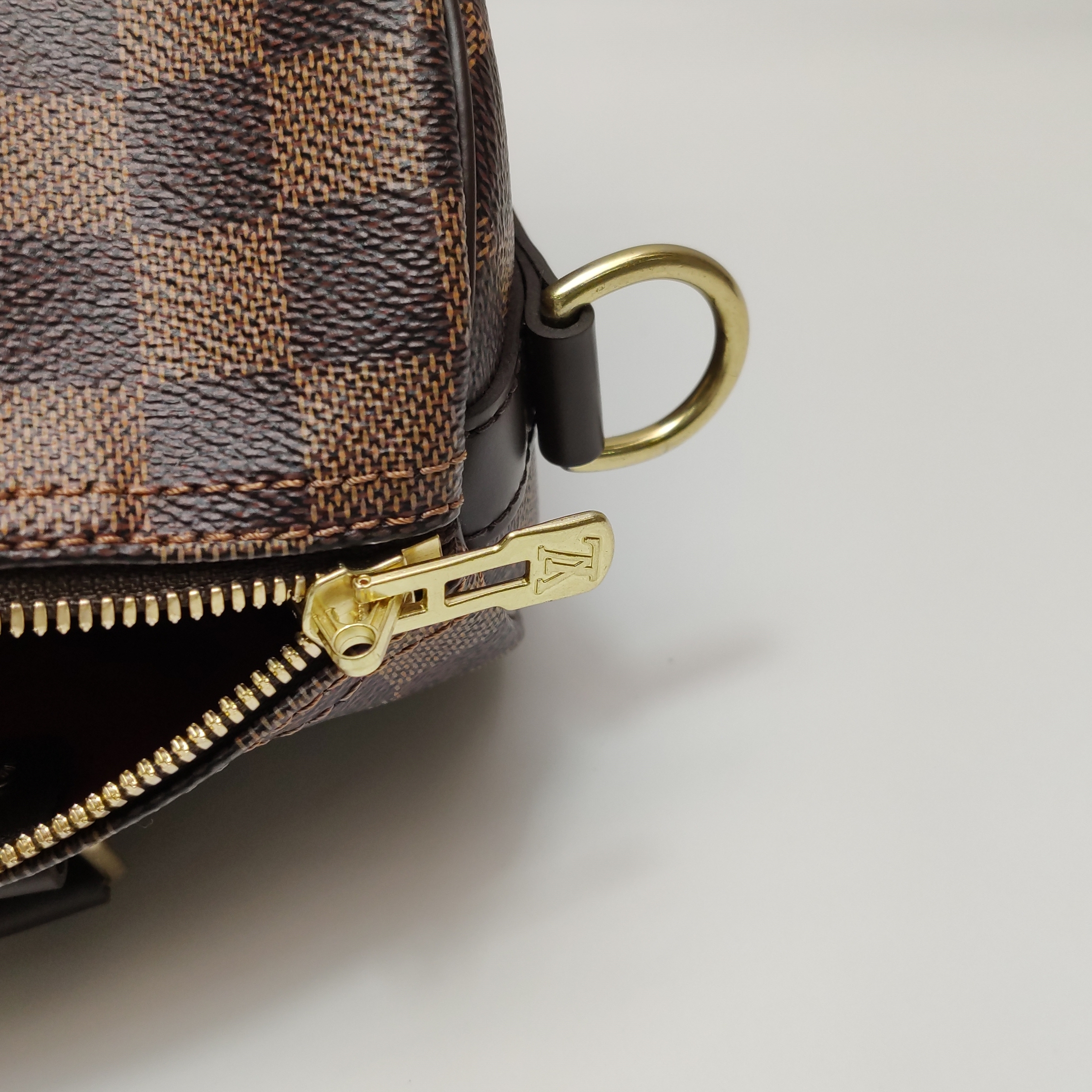 Louis Vuitton(LV) Speedy Bandouliere Bag Damier 25 — photo 11 of 13