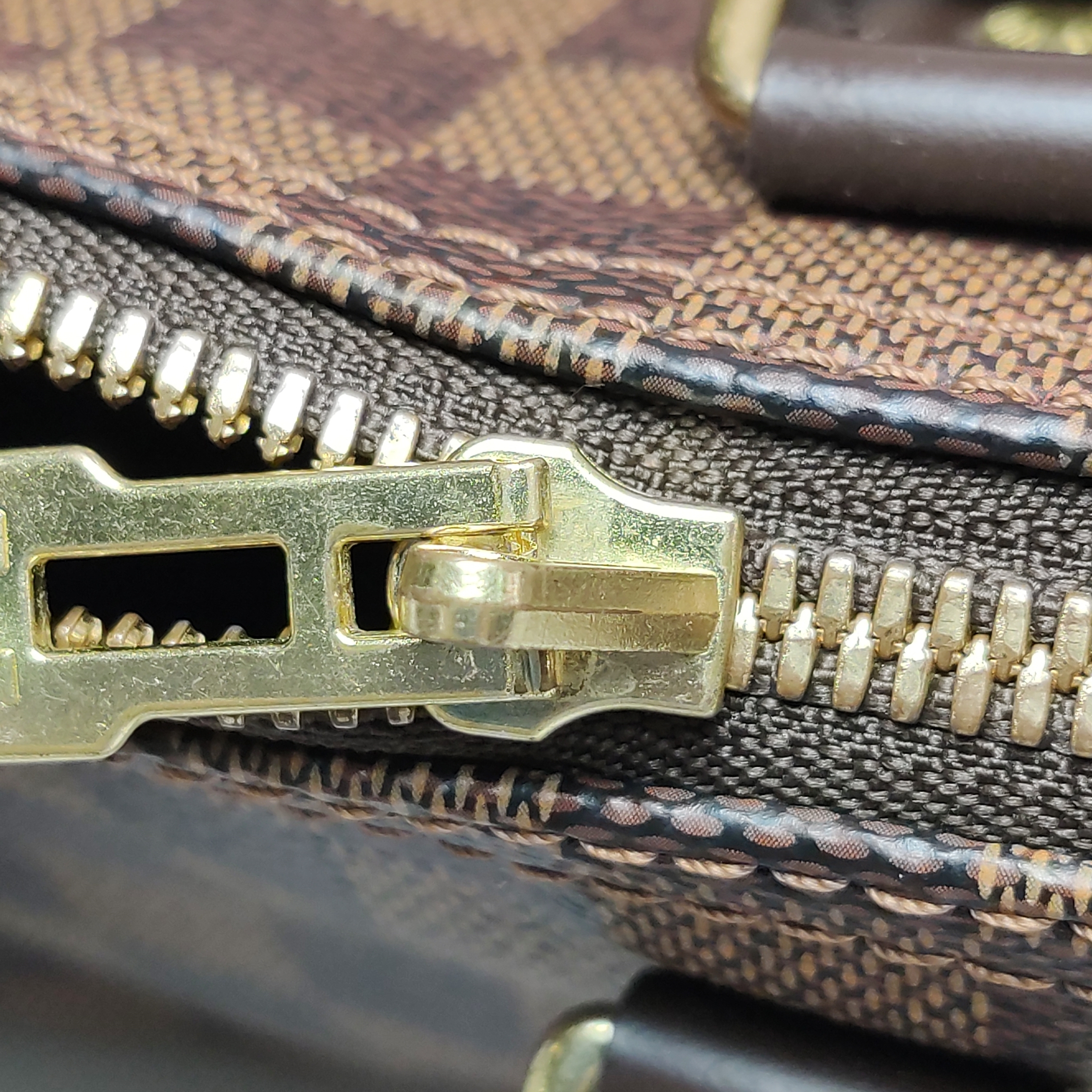 Louis Vuitton(LV) Speedy Bandouliere Bag Damier 25 — photo 14 of 14