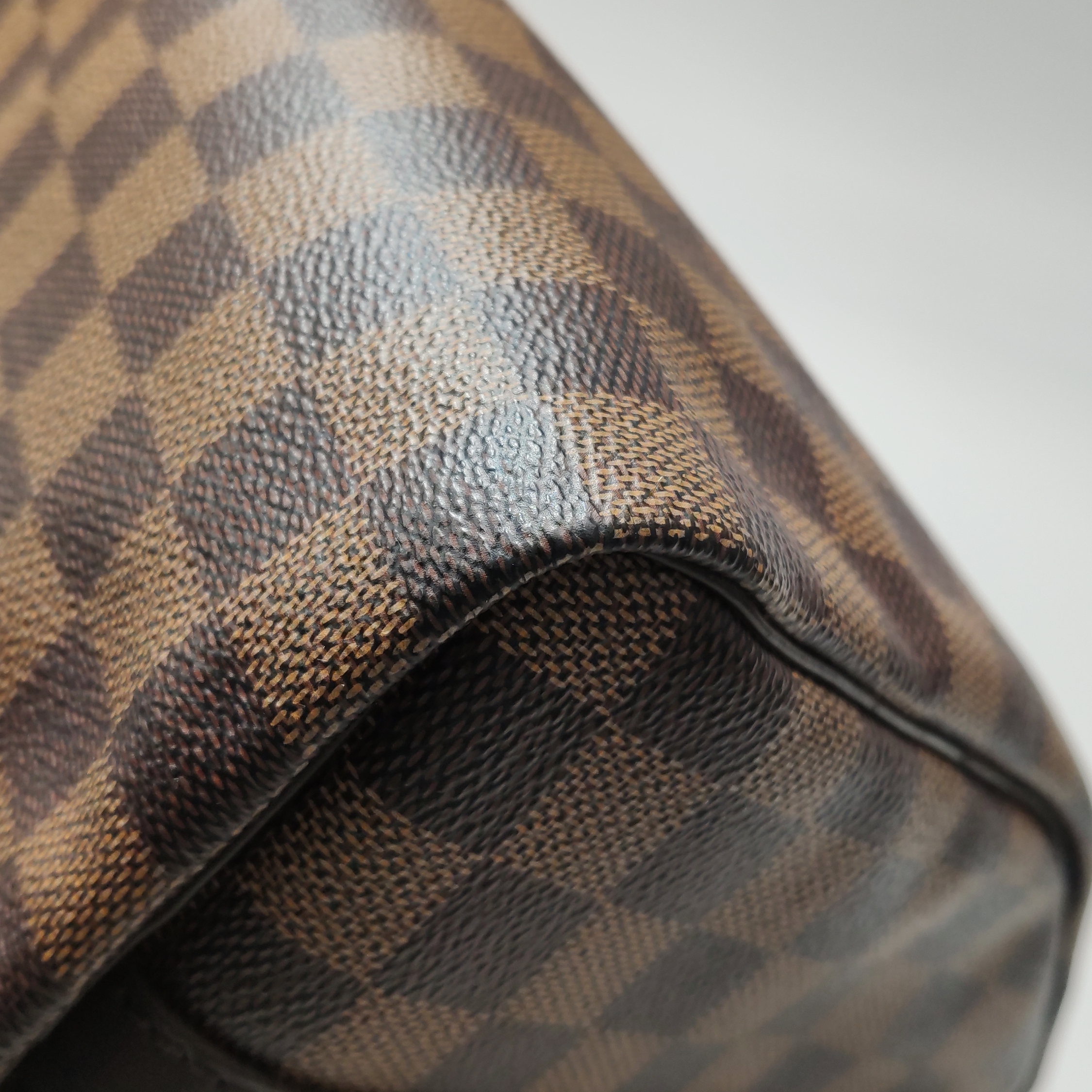 Louis Vuitton(LV) Speedy Bandouliere Bag Damier 25 — photo 12 of 15