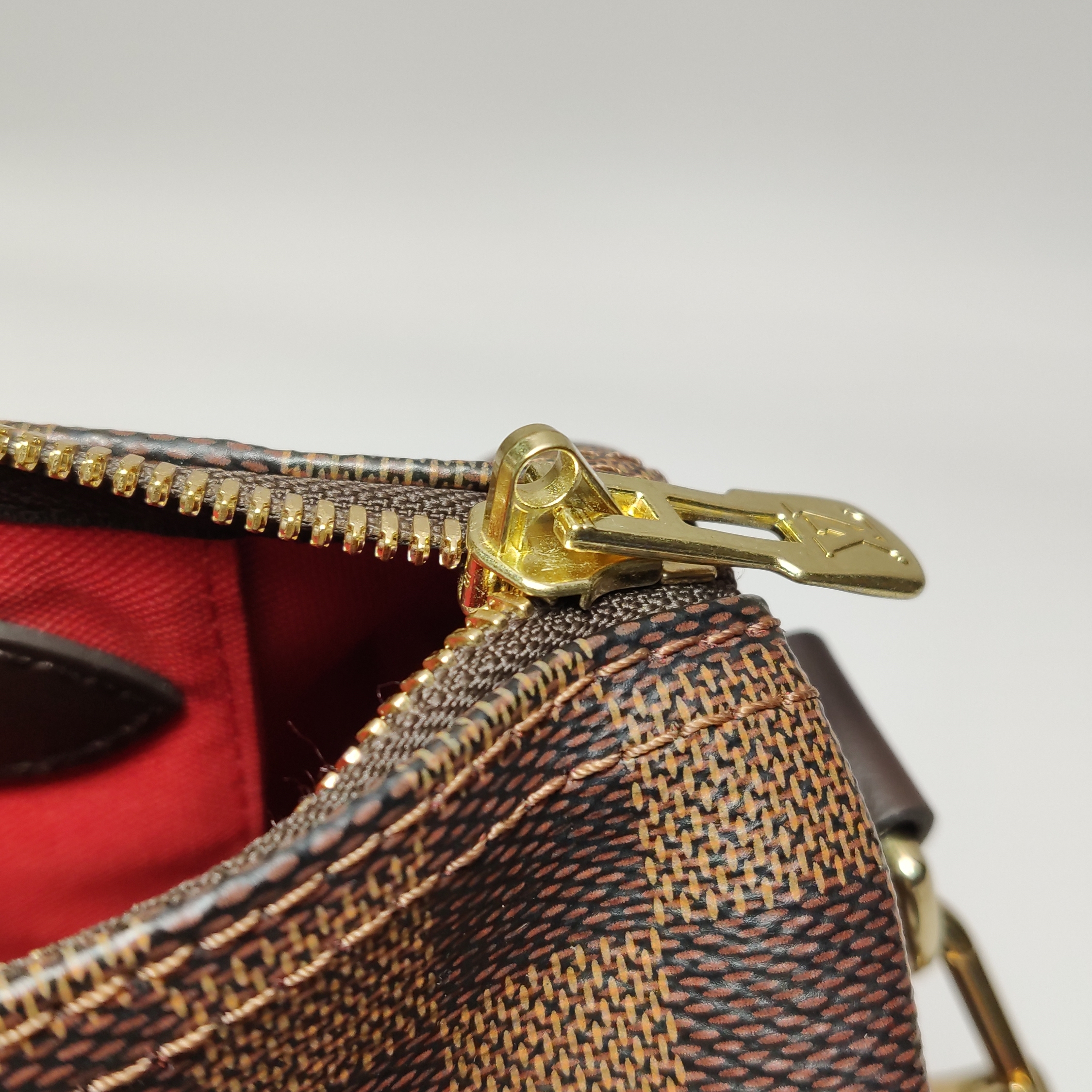 Louis Vuitton(LV) Speedy Bandouliere Bag Damier 25 — photo 17 of 17
