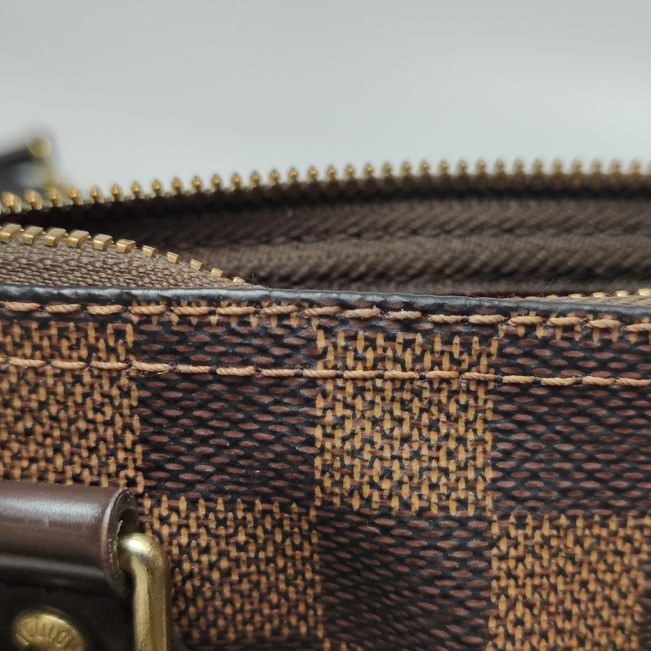 Louis Vuitton(LV) Speedy Bandouliere Bag Damier 25 — photo 13 of 21