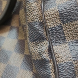 Louis Vuitton(LV) Speedy Bandouliere Bag Damier 25 — thumbnail 18