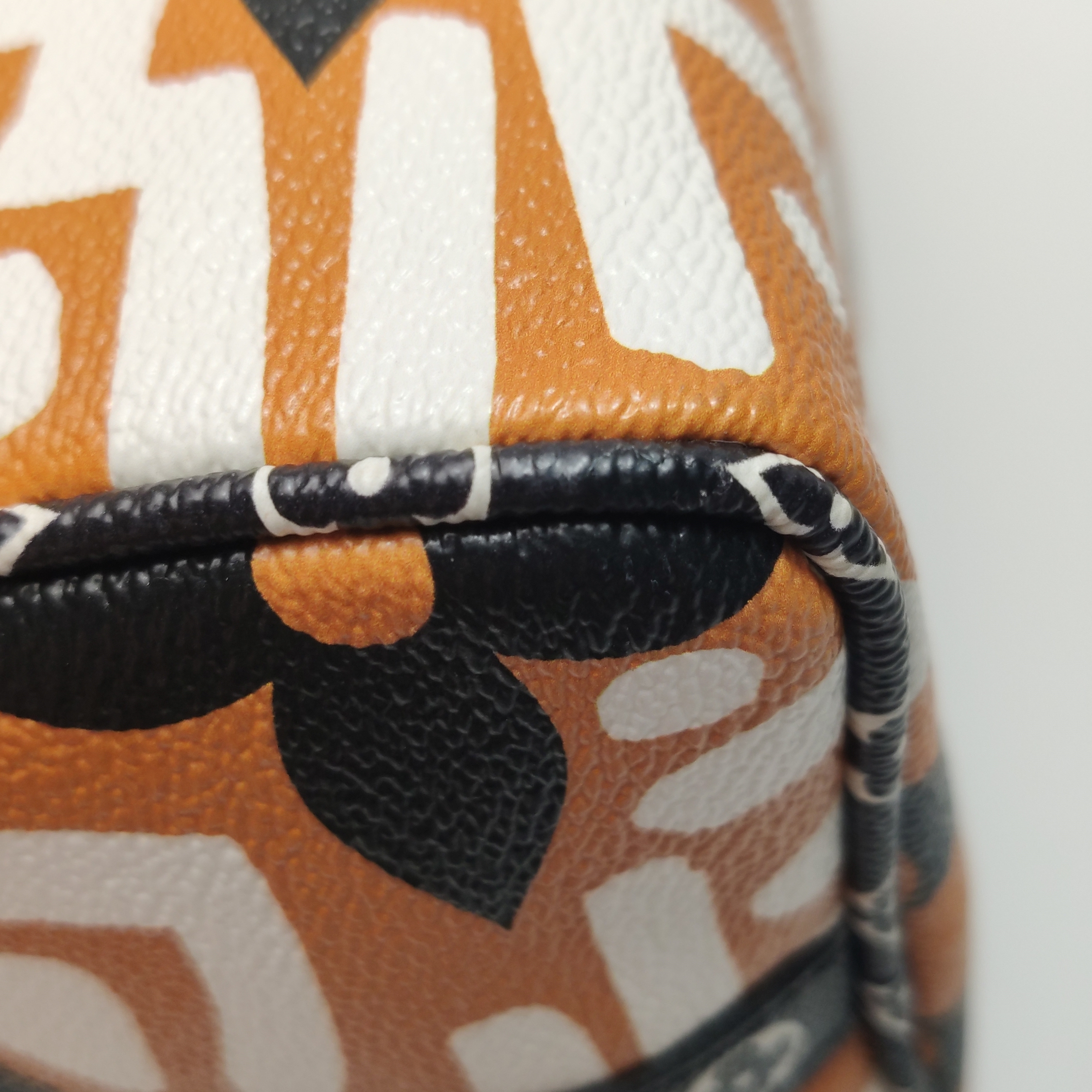 Louis Vuitton(LV) Speedy Bandouliere Bag Damier 25 — photo 16 of 18