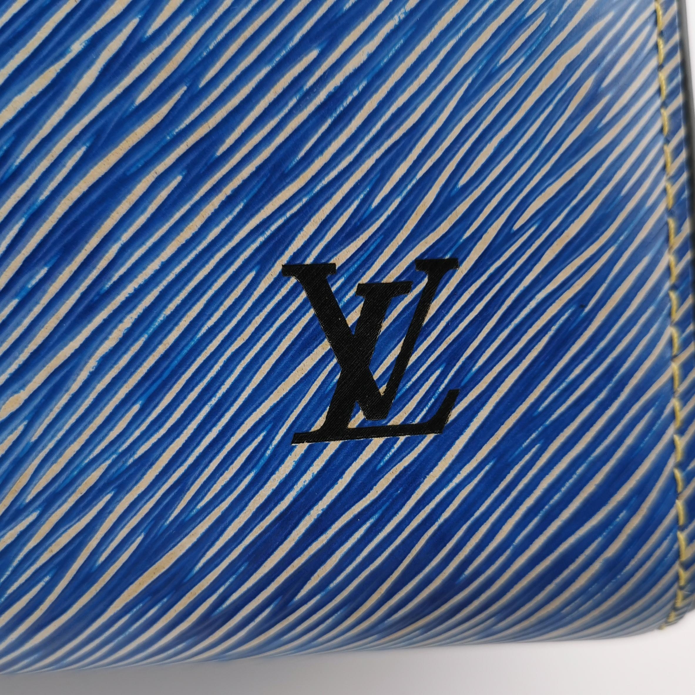 Louis Vuitton(LV) Speedy Handbag Epi Leather 25 — photo 8 of 11