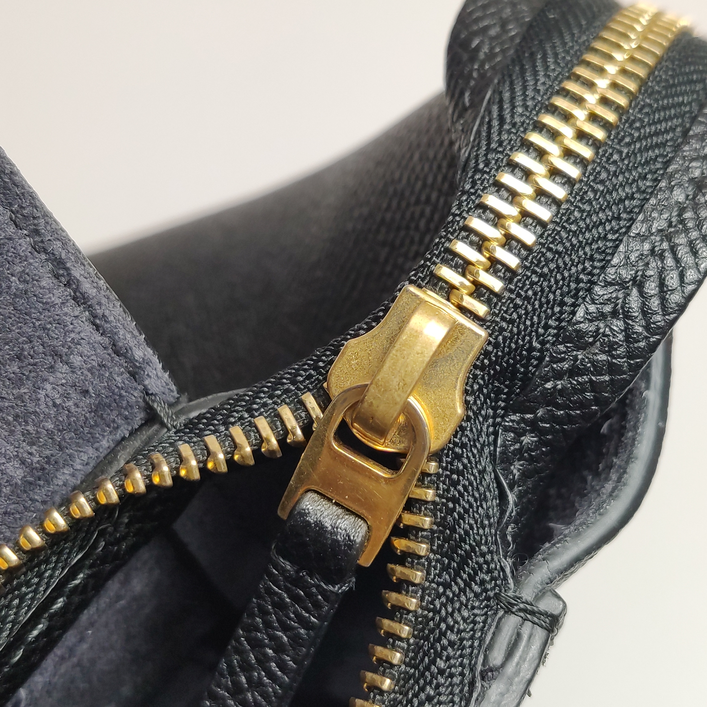 Celine Belt Bag Textured Leather Micro — photo 9 of 17