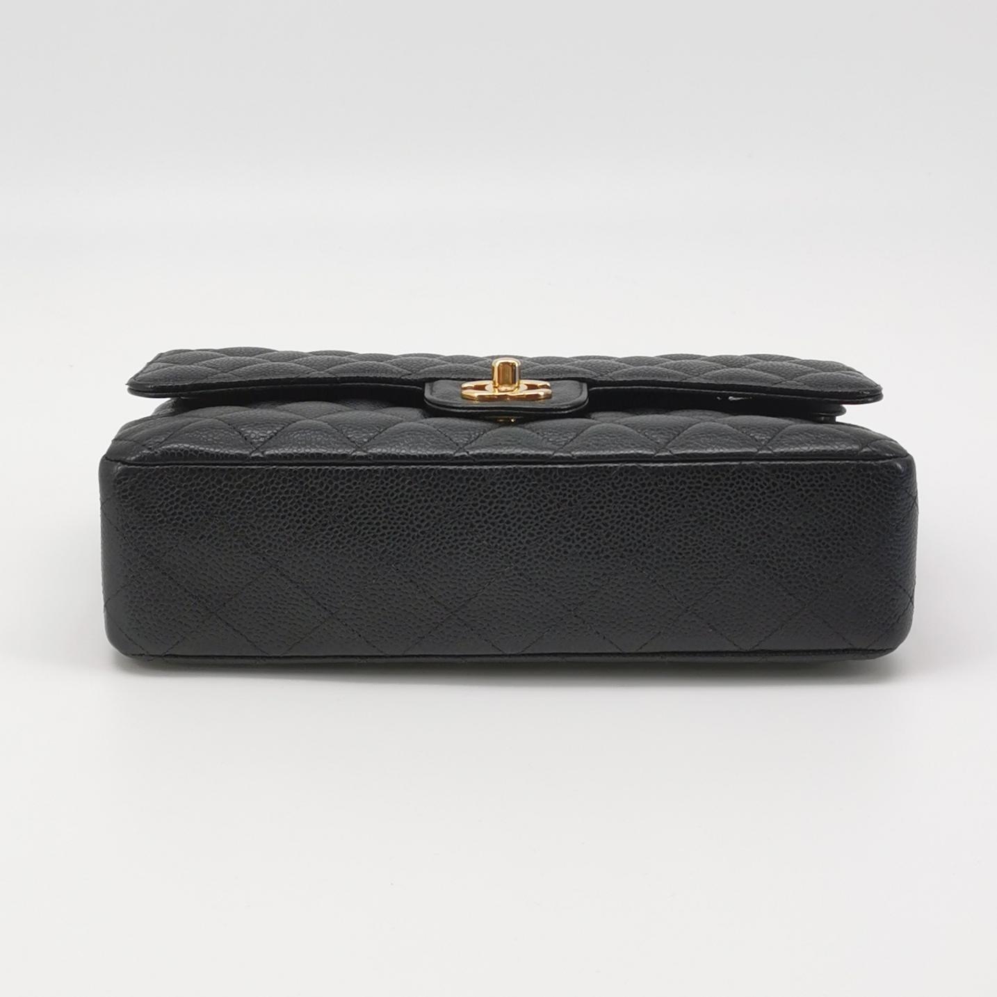 Chanel Classic Double Flap Bag Quilted Caviar Medium — photo 6 of 19