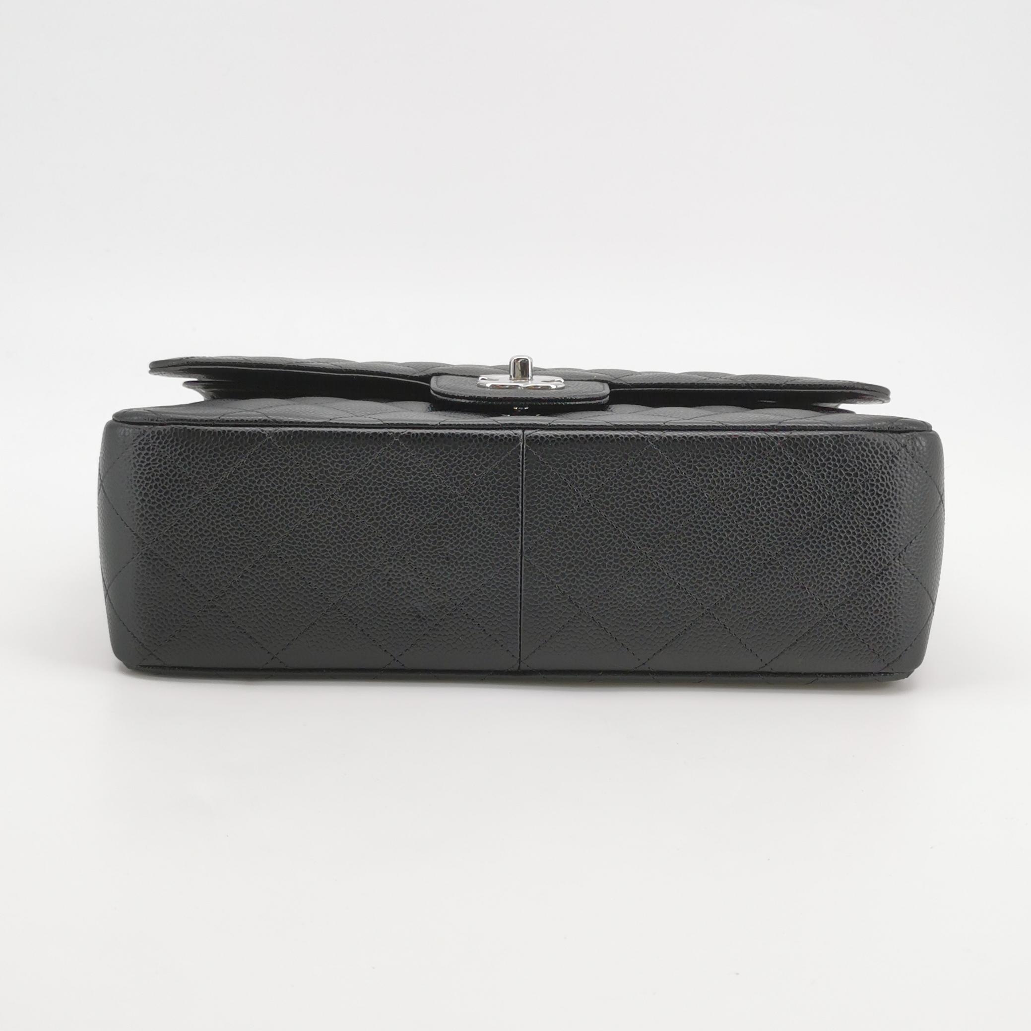 Chanel Classic Double Flap Bag Quilted Caviar Large — photo 6 of 16