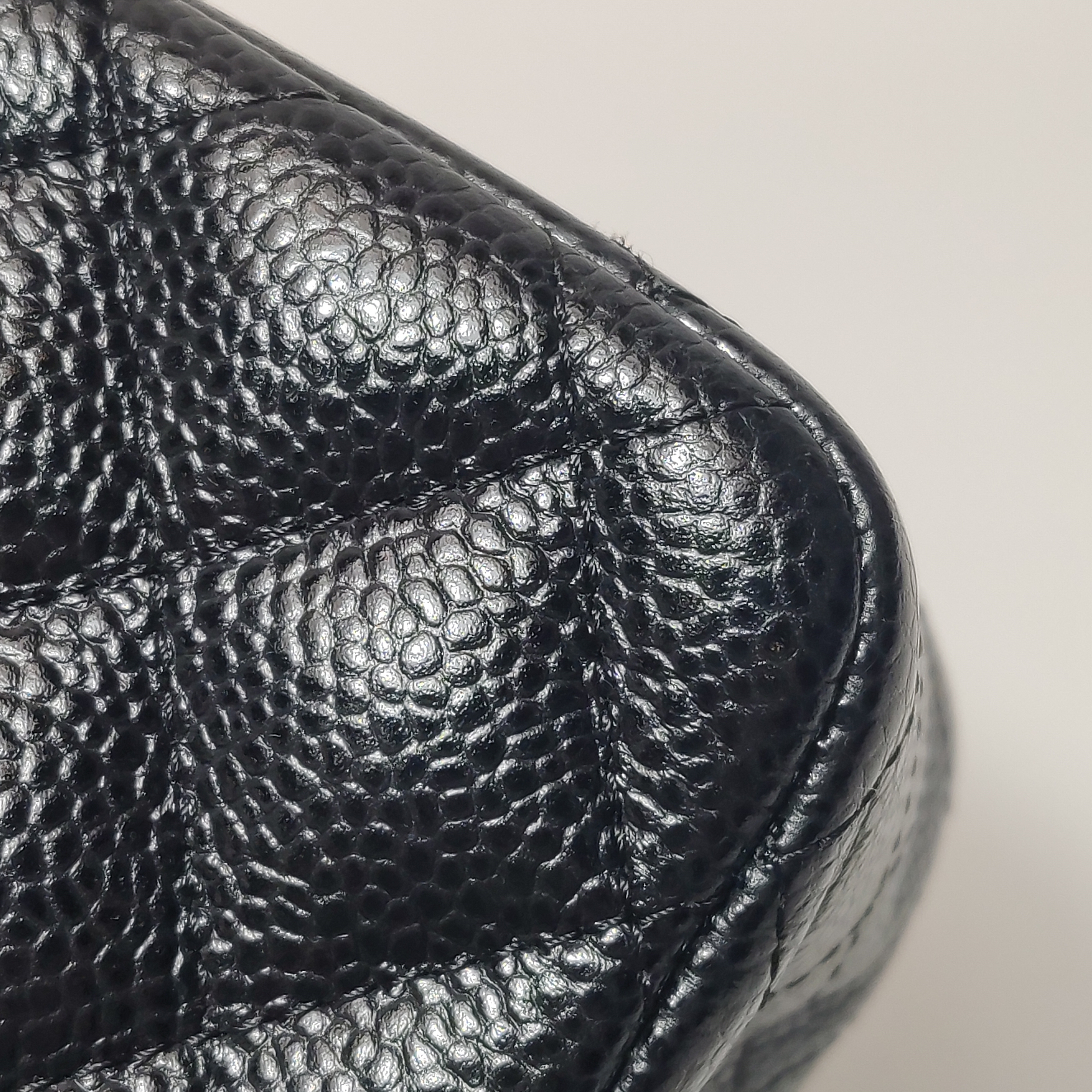 Chanel Classic Double Flap Bag Quilted Caviar Medium — photo 14 of 16