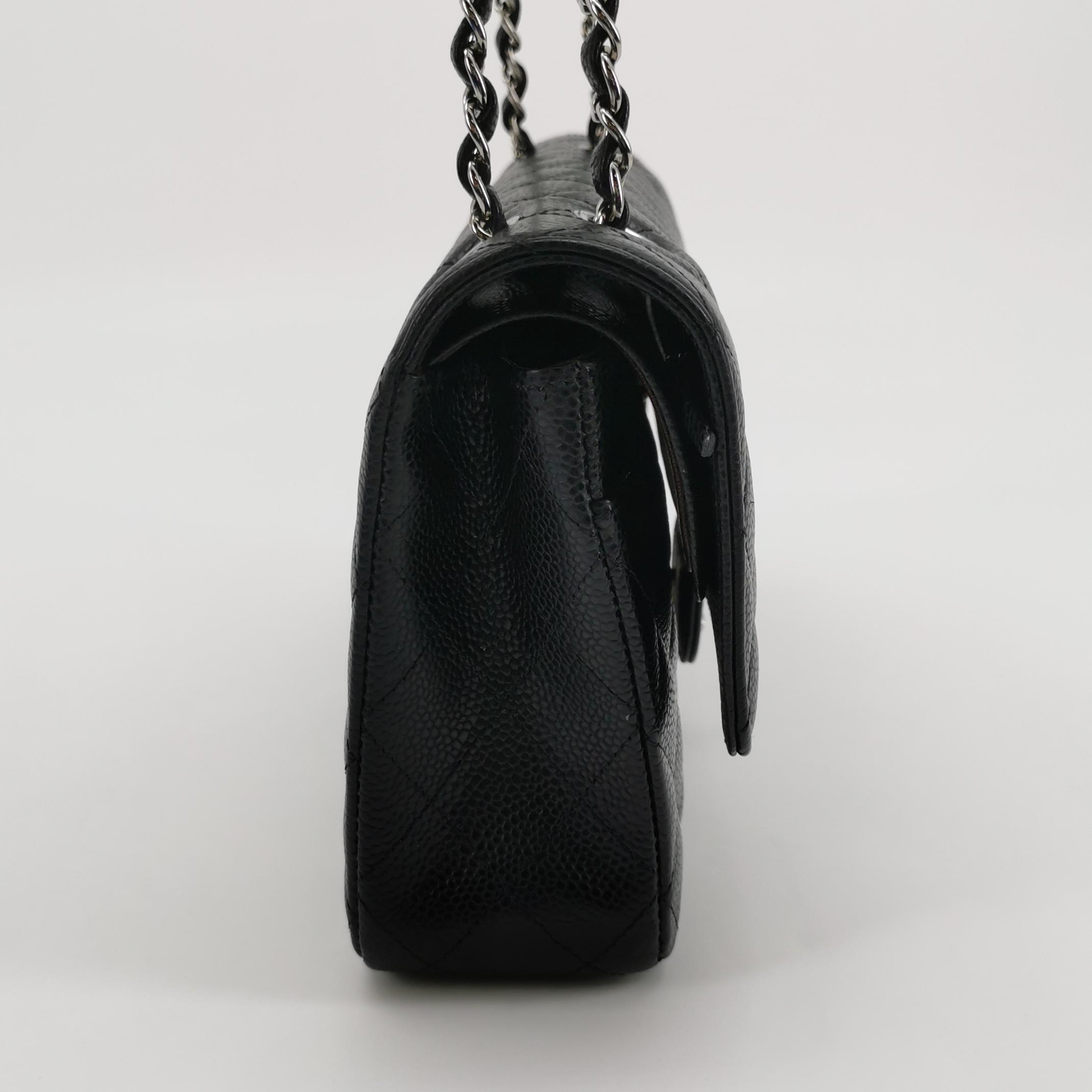 Chanel Classic Double Flap Bag Quilted Caviar Medium — photo 4 of 11