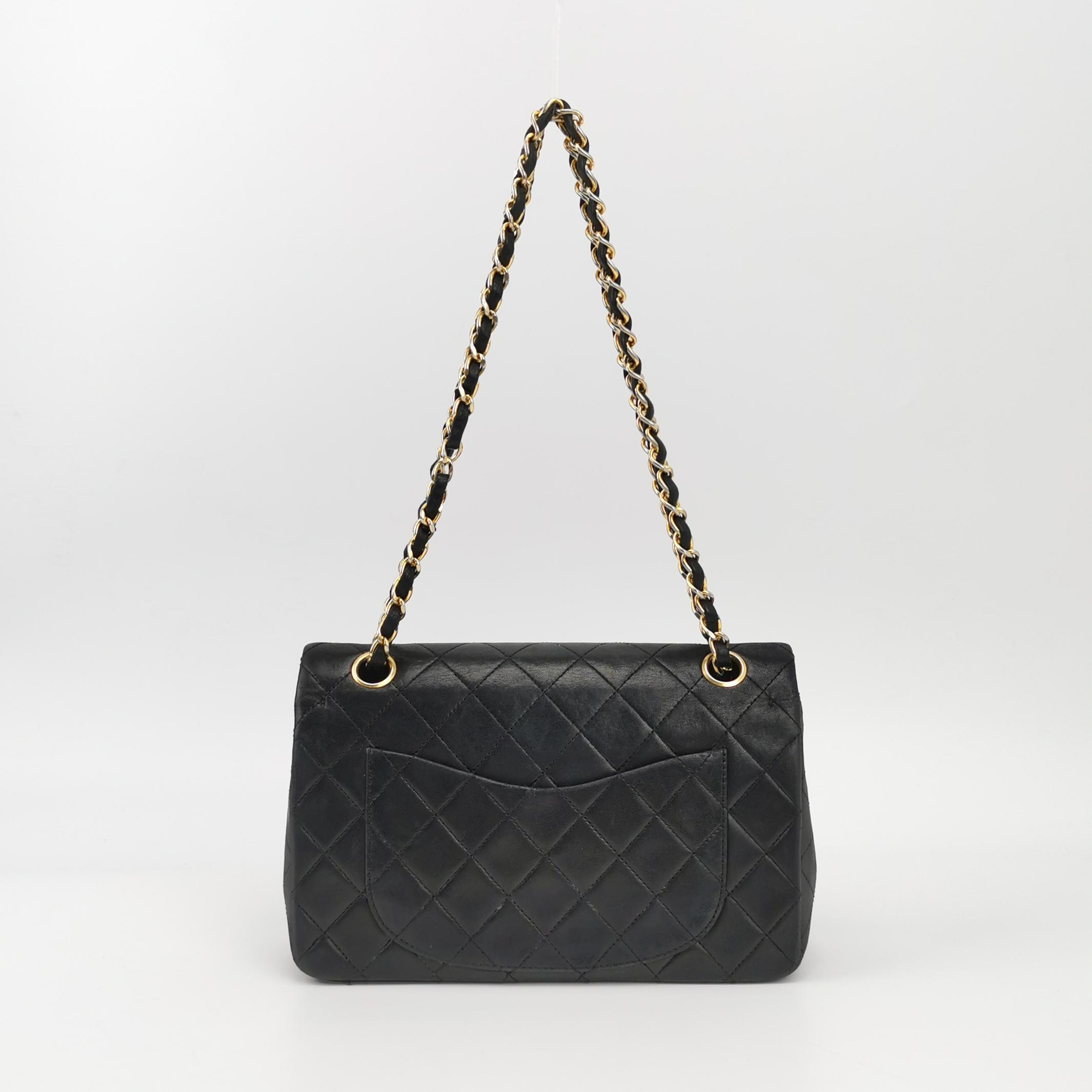 Chanel Classic Single Flap Bag Quilted Lambskin Small — photo 4 of 16
