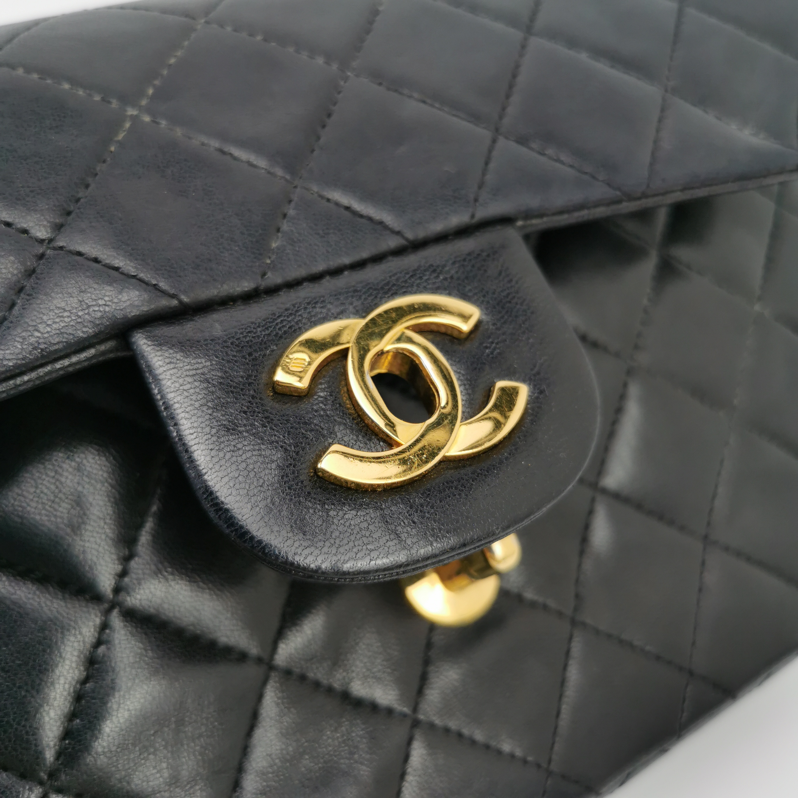 Chanel Classic Single Flap Bag Quilted Lambskin Small — photo 16 of 16