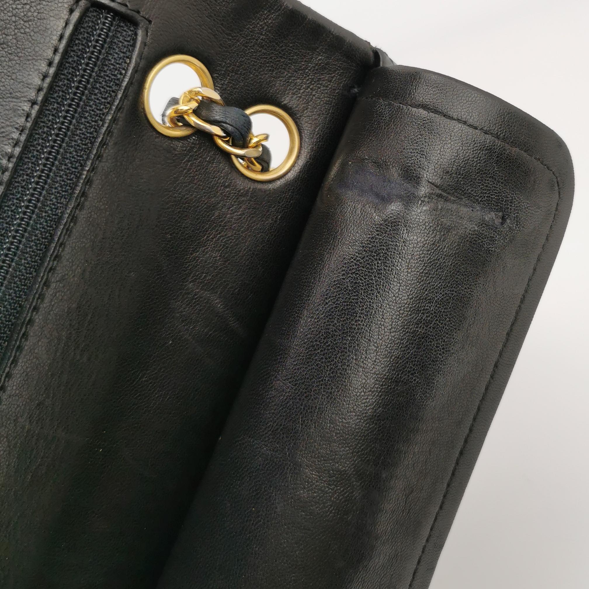 Chanel Classic Single Flap Bag Quilted Lambskin Small — photo 15 of 16