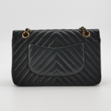 Chanel Classic Double Flap Bag Chevron Lambskin Medium — thumbnail 5