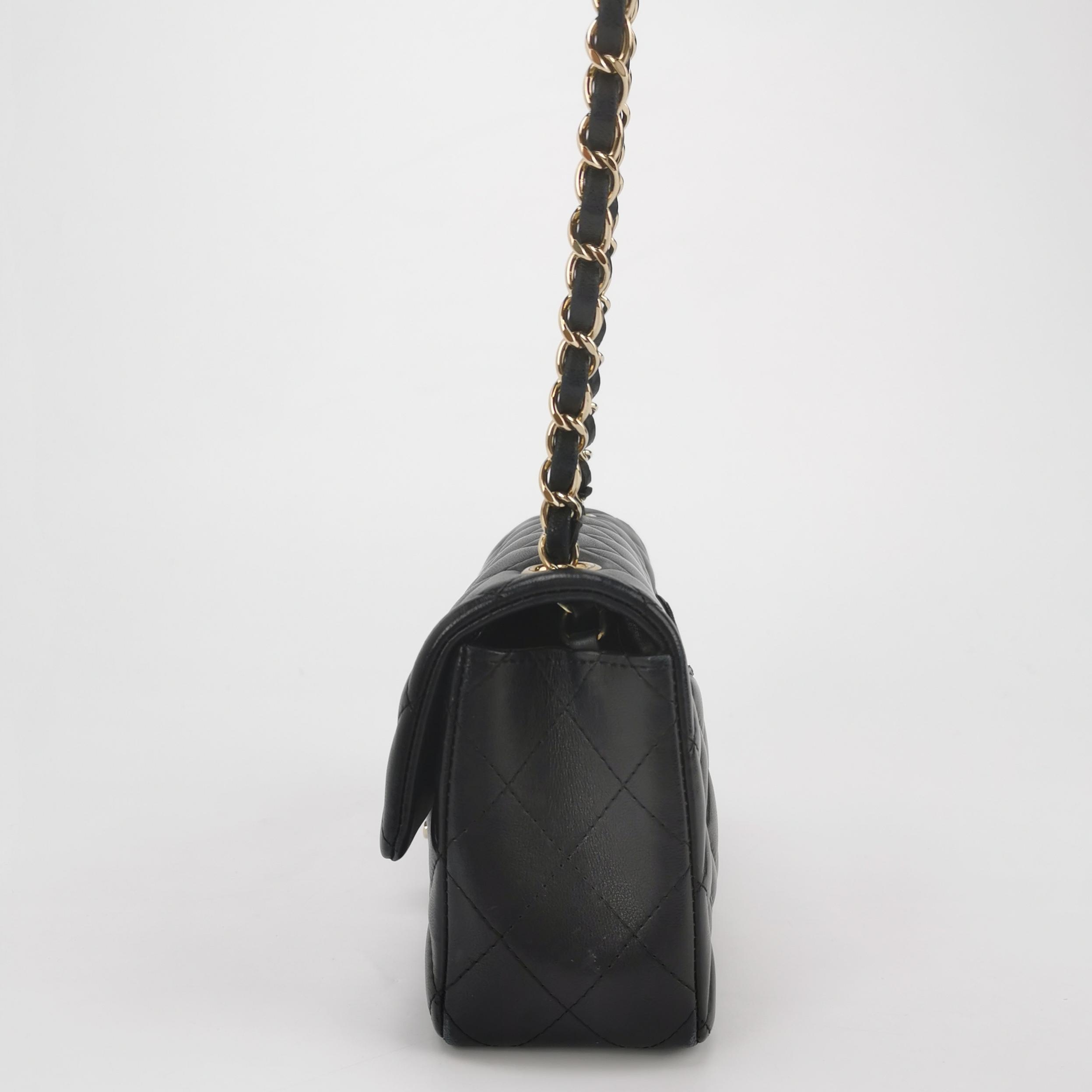 Chanel Classic Single Flap Bag Quilted Lambskin Mini — photo 3 of 19
