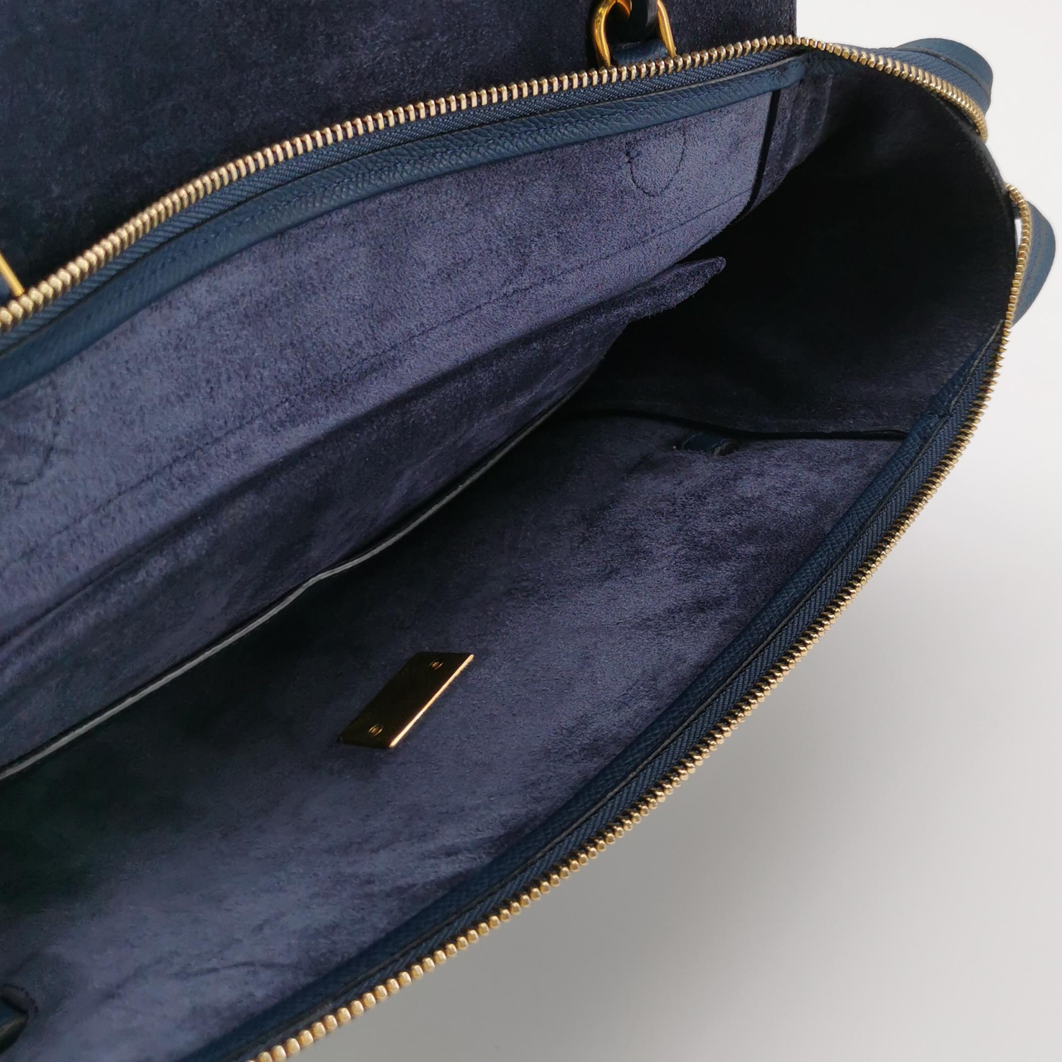 Celine Belt Bag Textured Leather Mini — photo 7 of 18