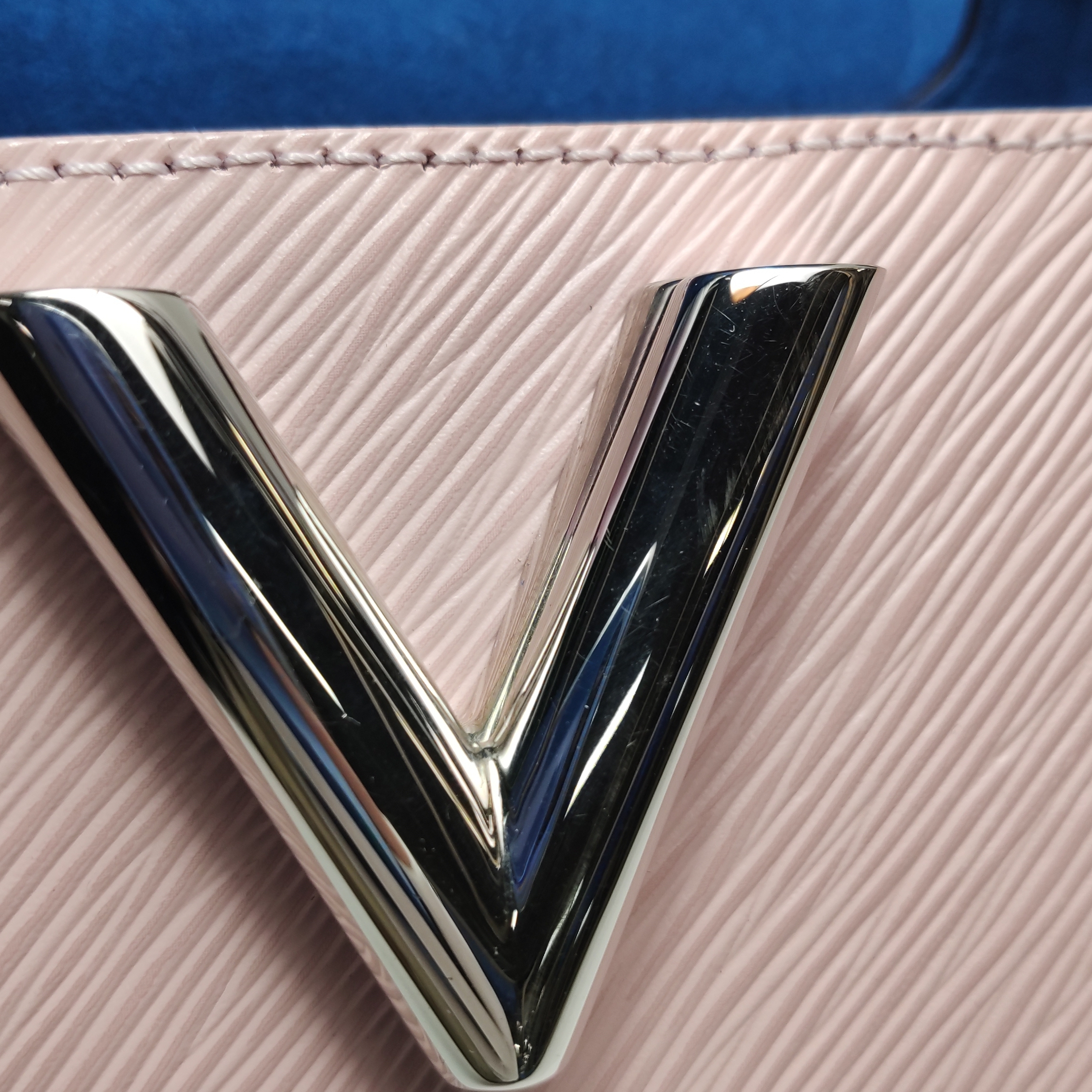 Louis Vuitton(LV) Braided Handle Twist Bag Epi Leather Small — photo 11 of 19