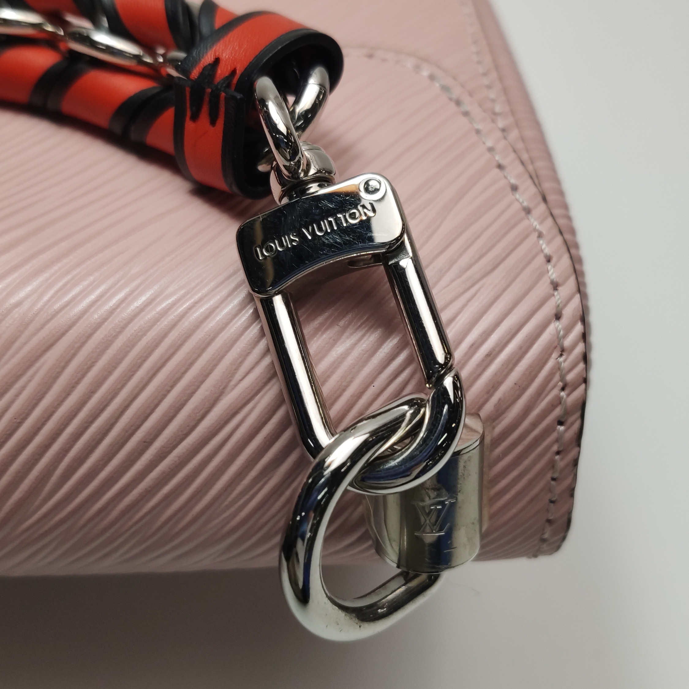 Louis Vuitton(LV) Braided Handle Twist Bag Epi Leather Small — photo 10 of 19