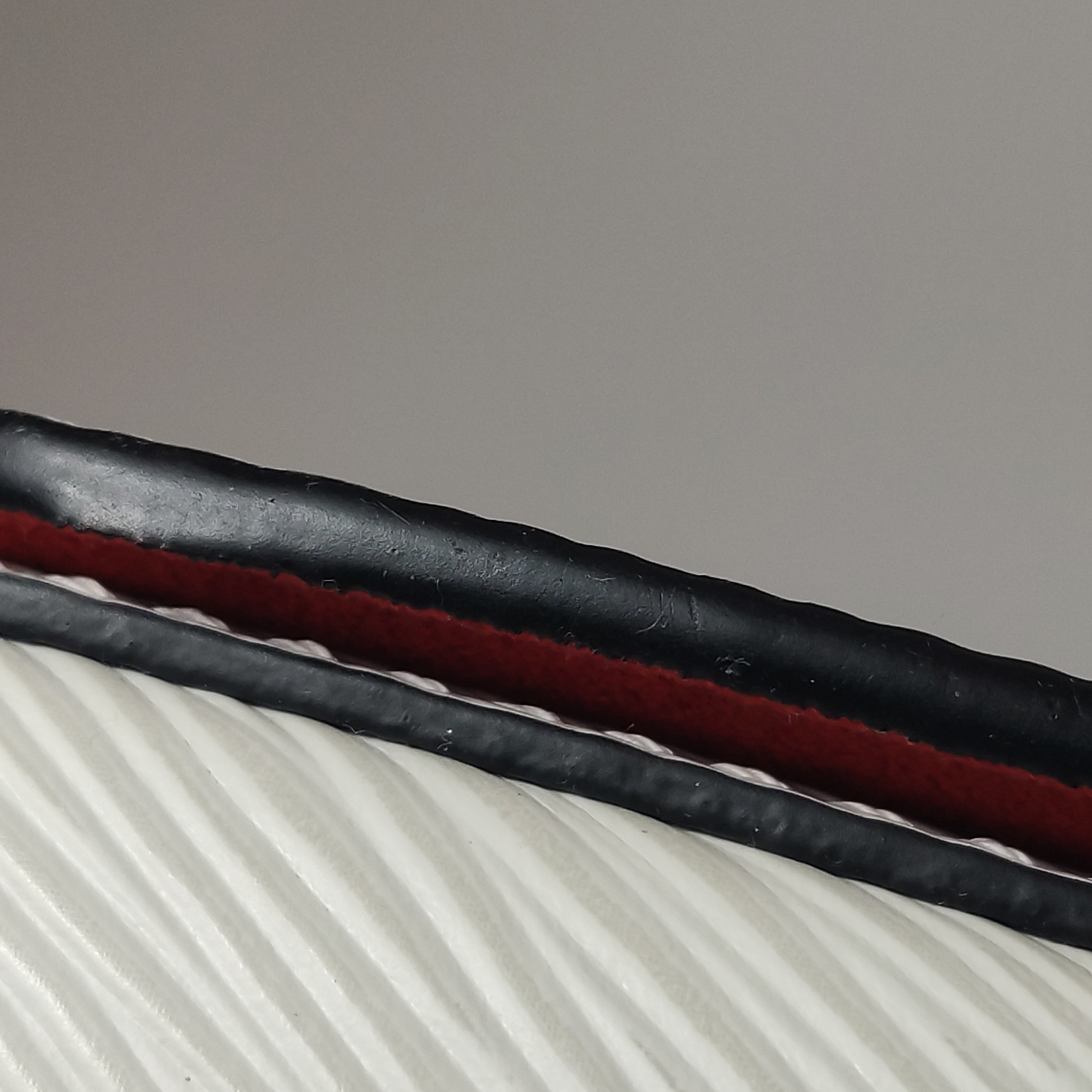 Louis Vuitton(LV) Braided Handle Twist Bag Epi Leather Small — photo 13 of 17