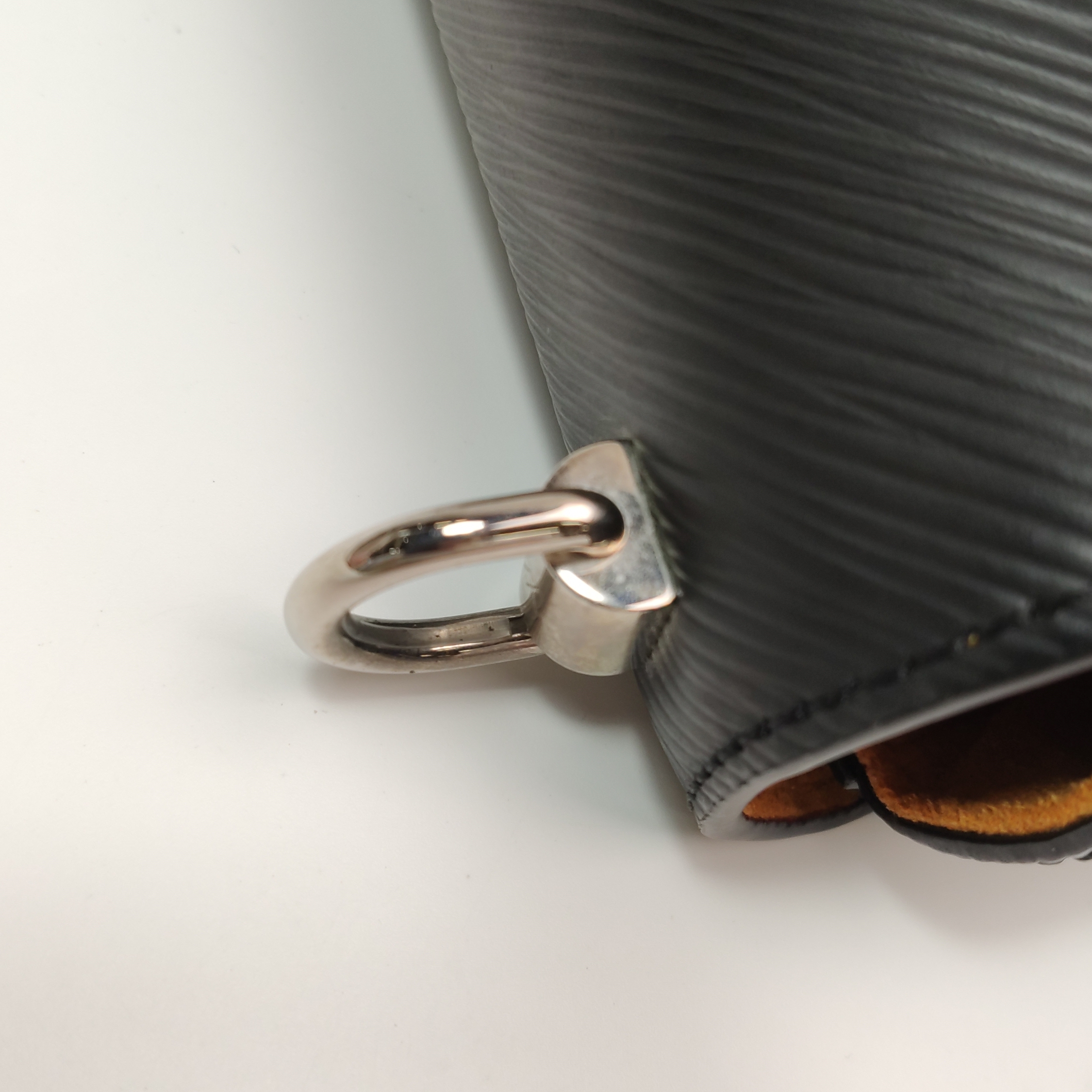 Louis Vuitton(LV) Braided Handle Twist Bag Epi Leather MM — photo 20 of 23