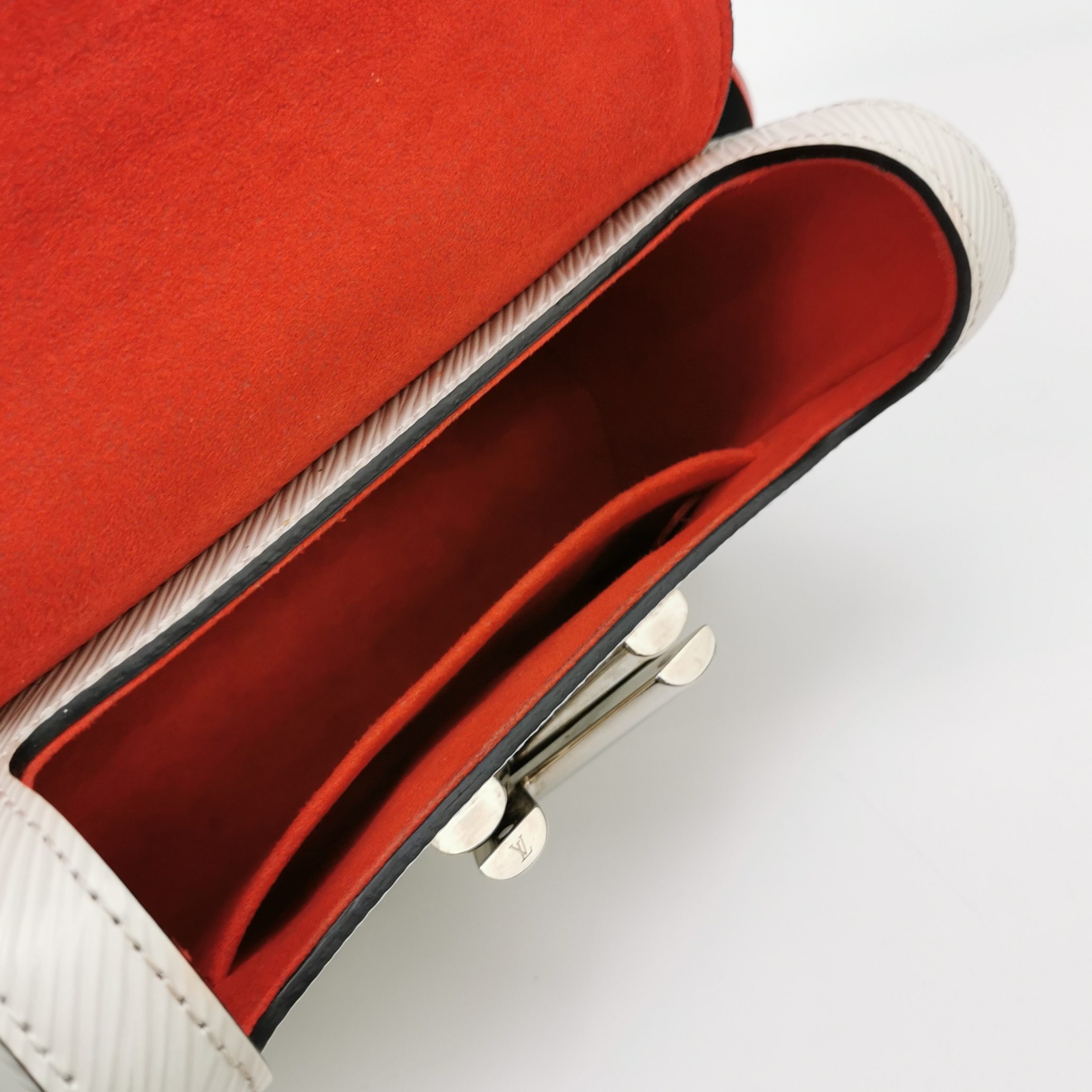 Louis Vuitton(LV) Braided Handle Twist Bag Epi Leather Small — photo 8 of 19