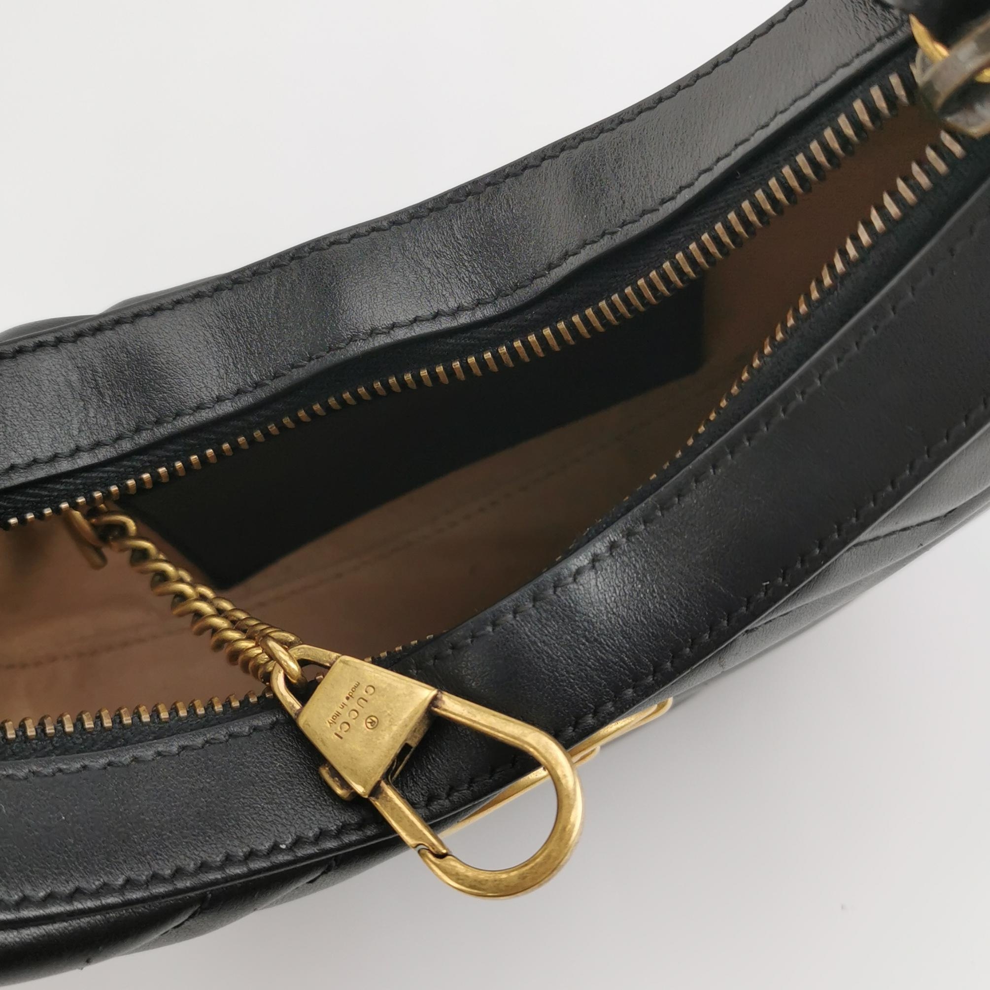 Gucci GG Marmont Half Moon Hobo Matelasse Leather Small — photo 7 of 14