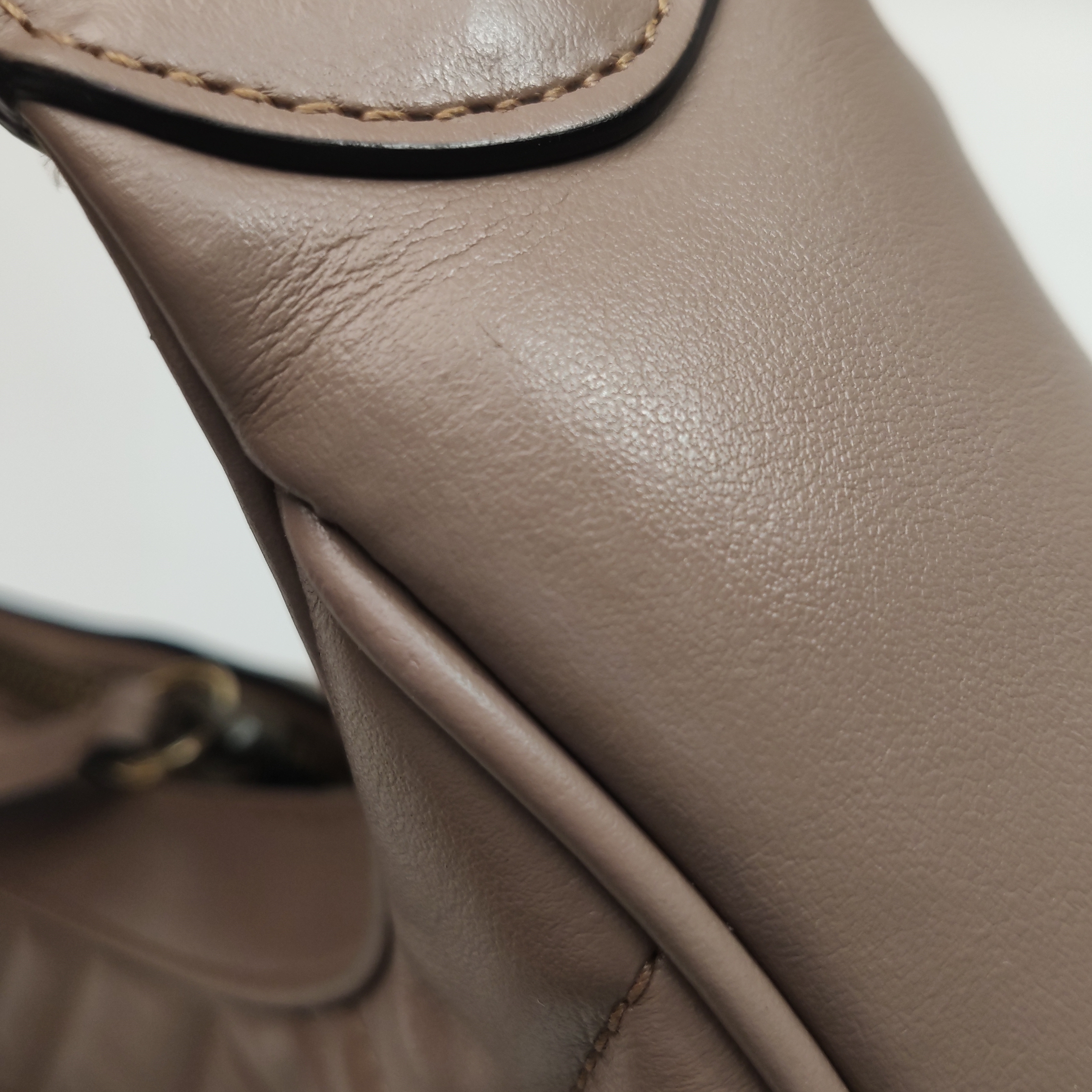 Gucci GG Marmont Half Moon Hobo Matelasse Leather Small — photo 12 of 17
