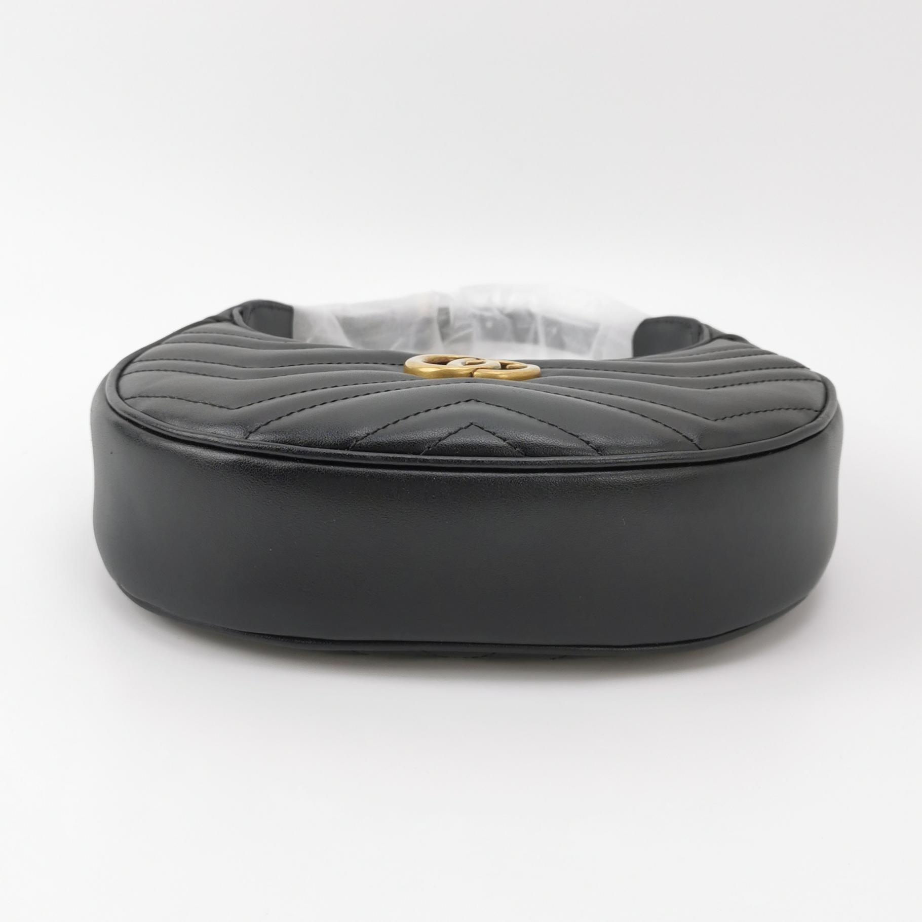 Gucci GG Marmont Half Moon Hobo Matelasse Leather Small — photo 6 of 20
