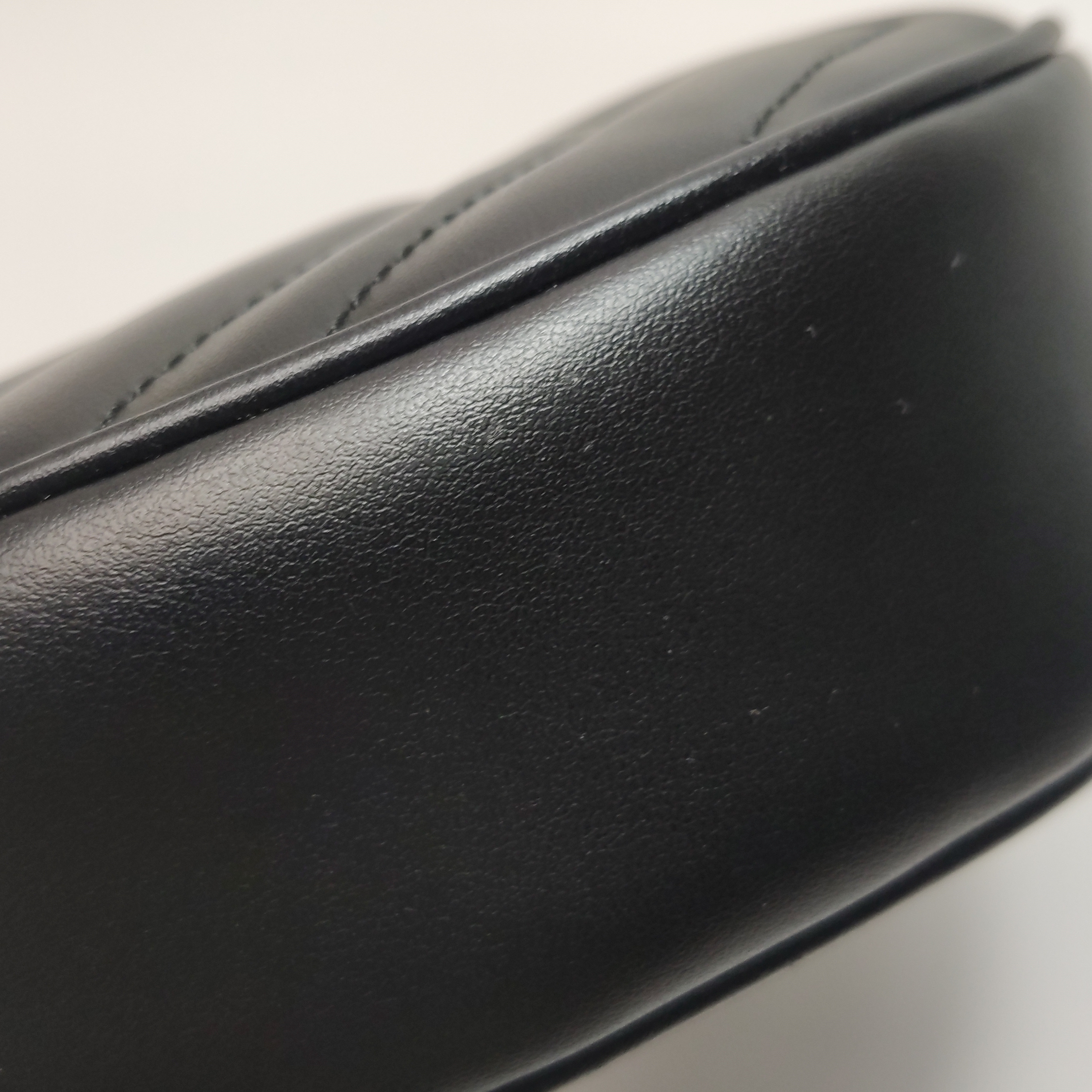 Gucci GG Marmont Half Moon Hobo Matelasse Leather Small — photo 16 of 20