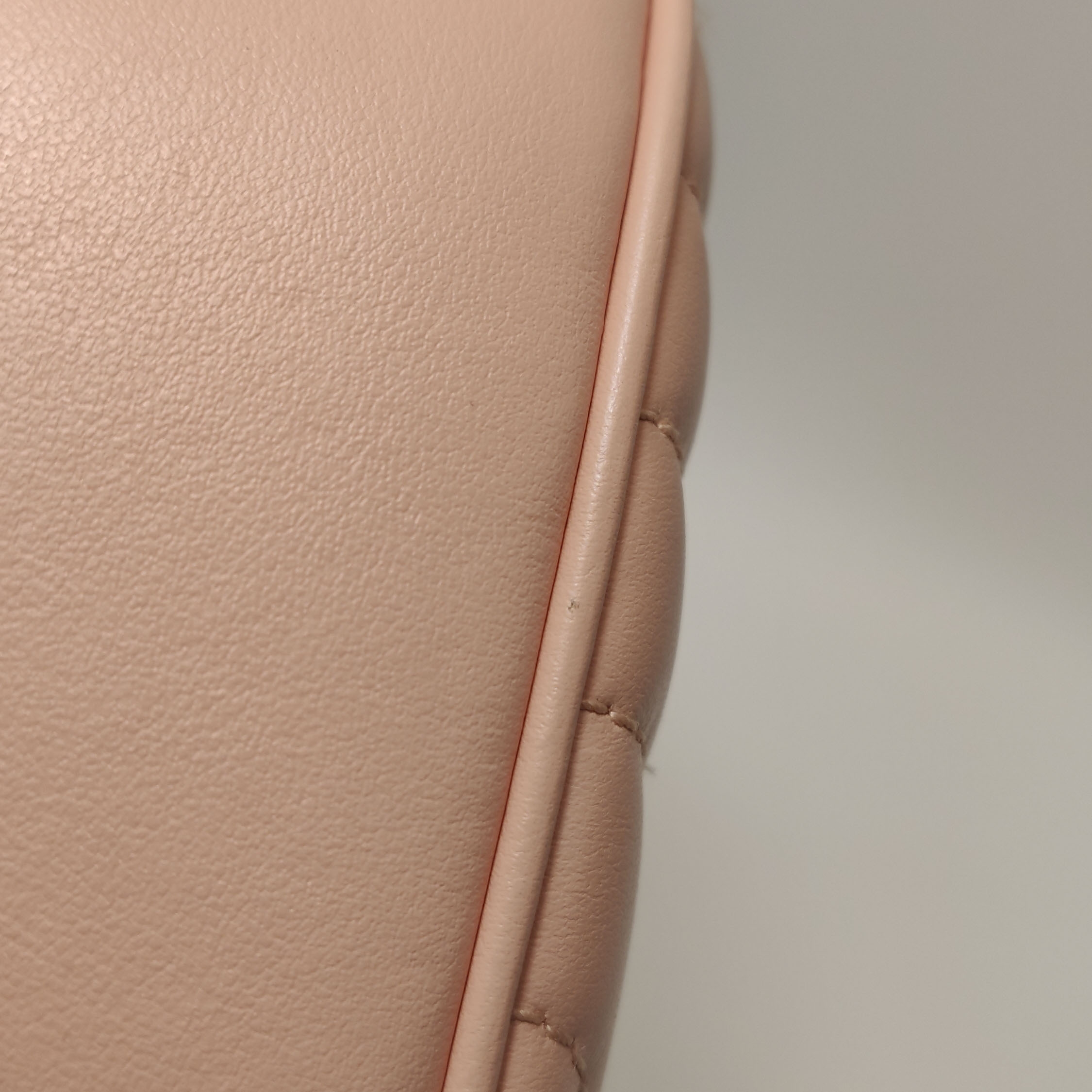 Gucci GG Marmont Half Moon Hobo Matelasse Leather Small — photo 14 of 15
