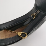 Gucci GG Marmont Half Moon Hobo Matelasse Leather Small — thumbnail 7
